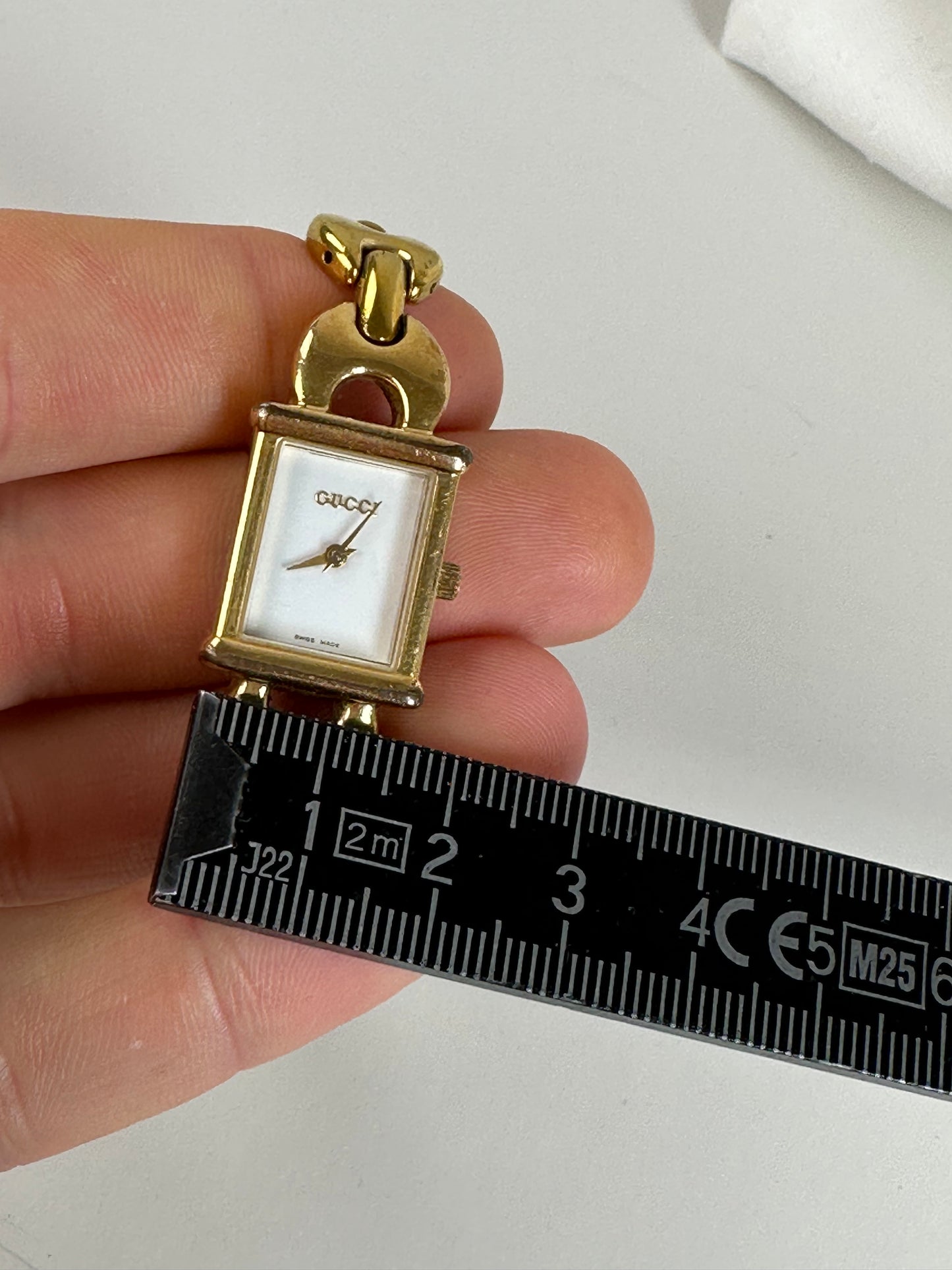 Vintage Gucci Bracelet Watch Gold Chain White Dial