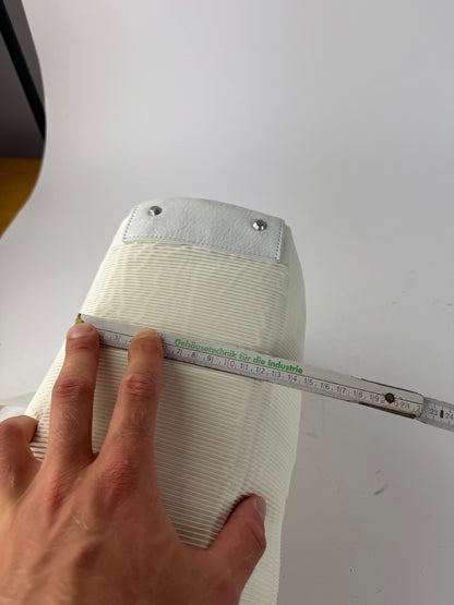 Sac vintage en cuir plissé Issey Miyake blanc