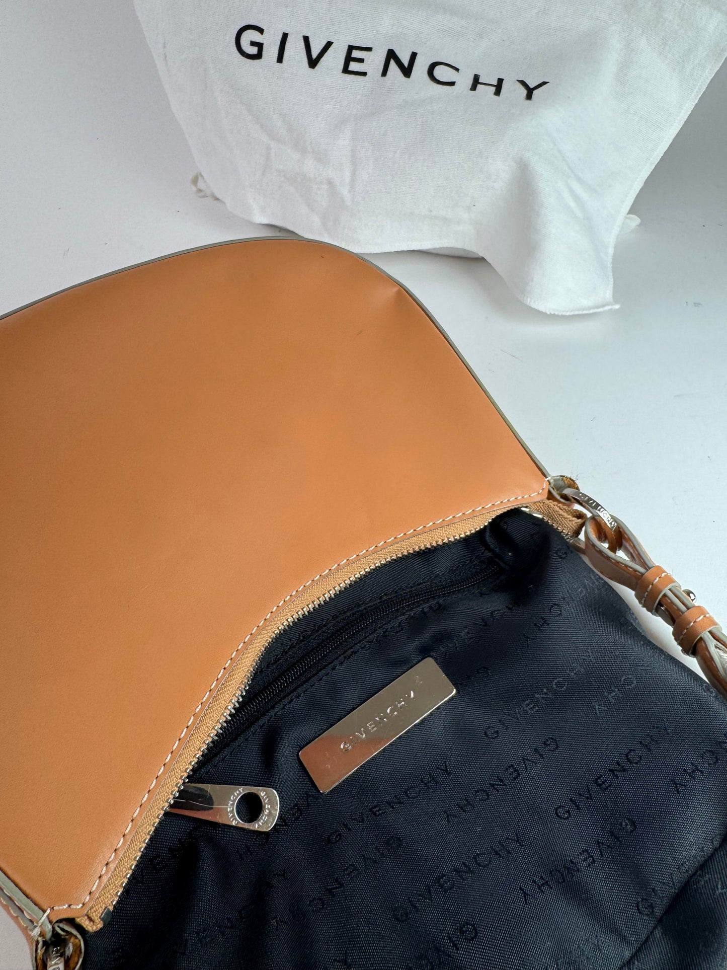 Sac vintage en cuir Givenchy marron