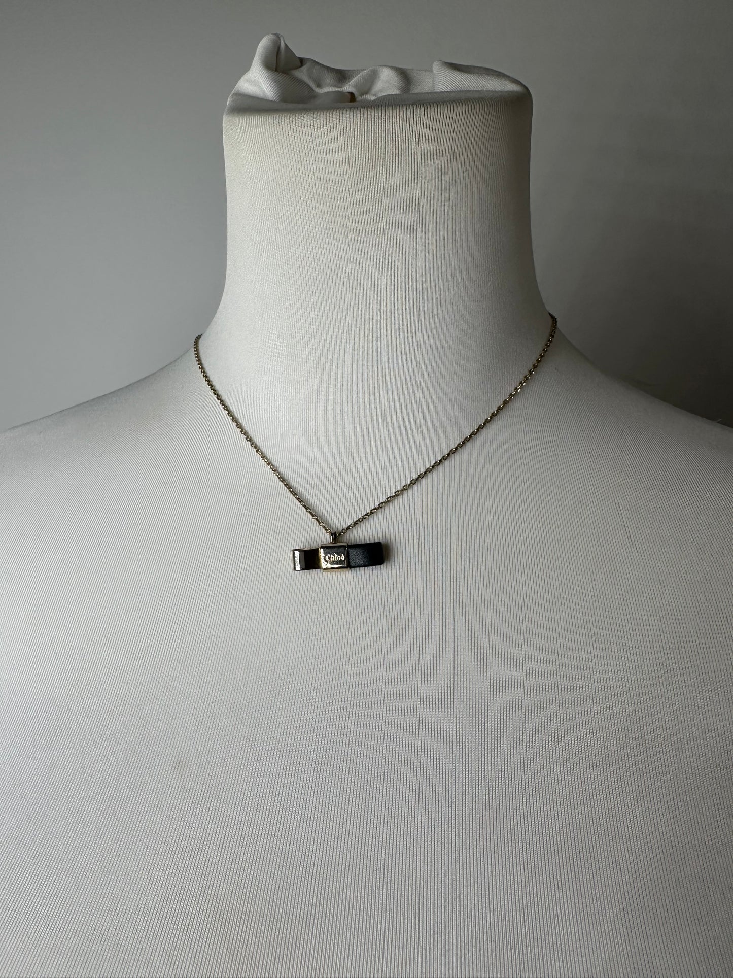 Vintage Chloé Leather Detail Necklace Gold Black