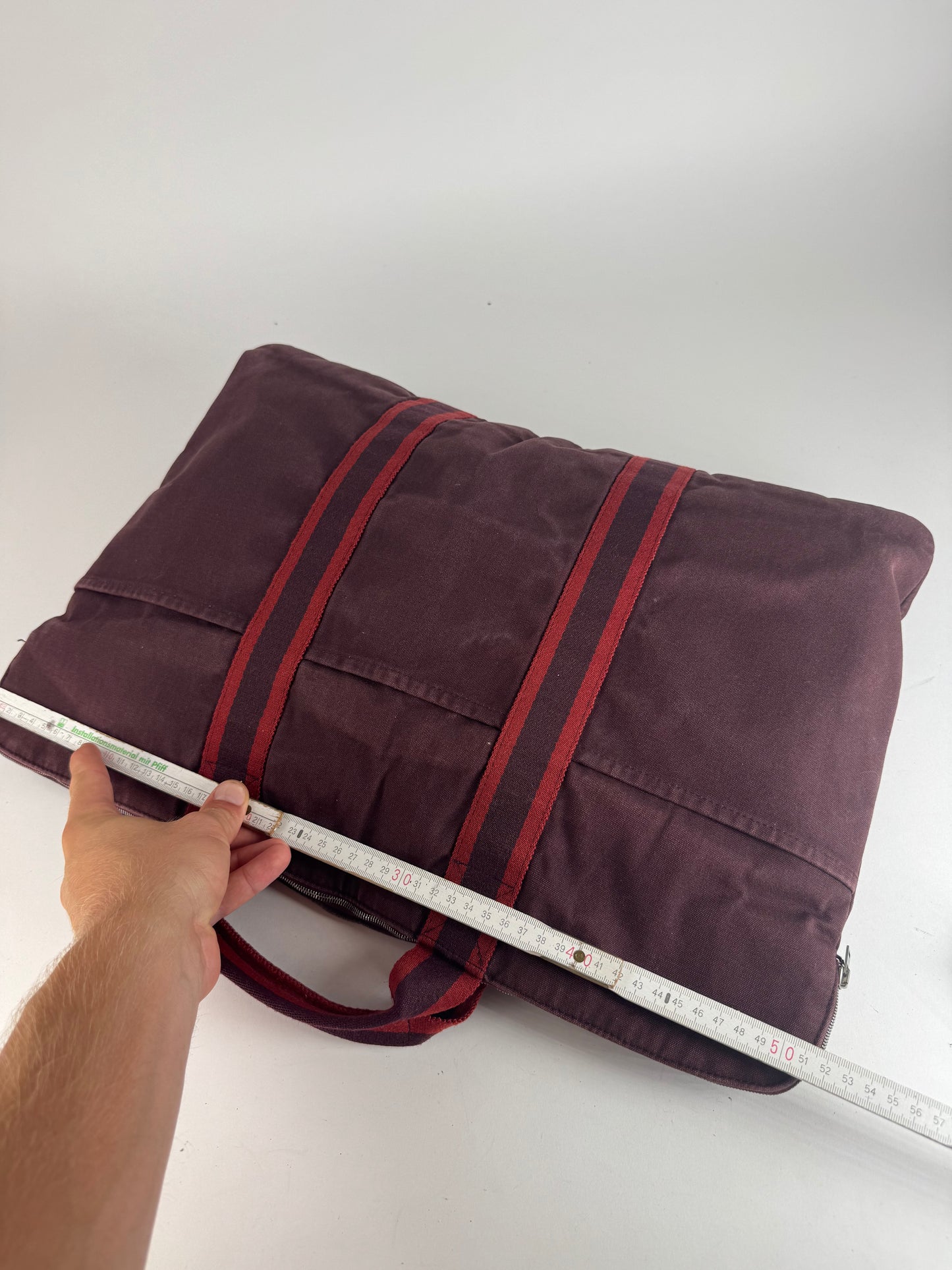 Sac de voyage vintage en toile Hermès violet