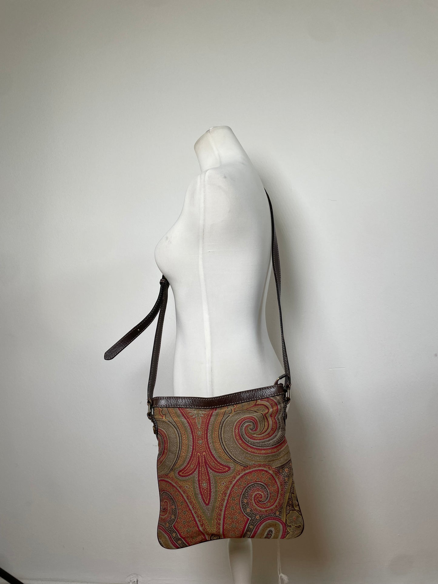 Vintage Etro Patterned Textile Shoulder Bag Tan Rust Magenta