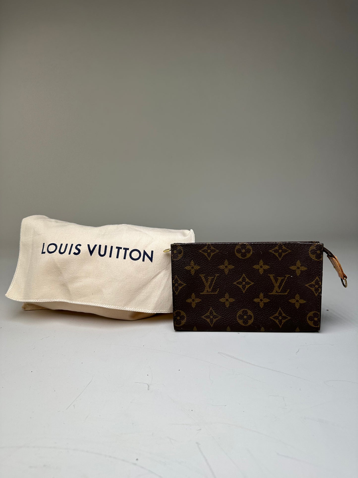 Vintage Louis Vuitton Monogram Canvas Zippy Wallet Dark Brown