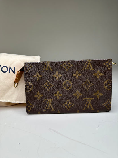 Vintage Louis Vuitton Monogram Canvas Zippy Wallet Dark Brown