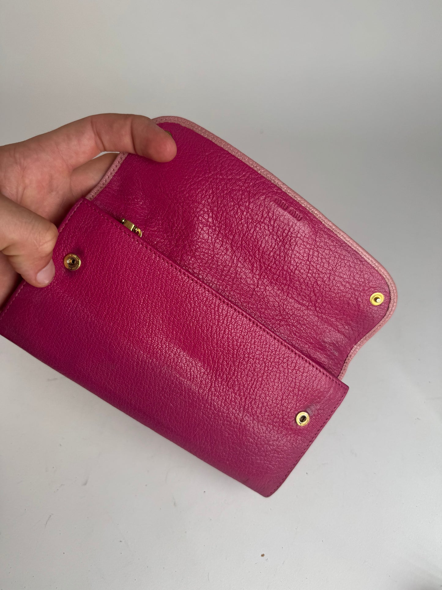 Portefeuille vintage en cuir Miu Miu rose violet