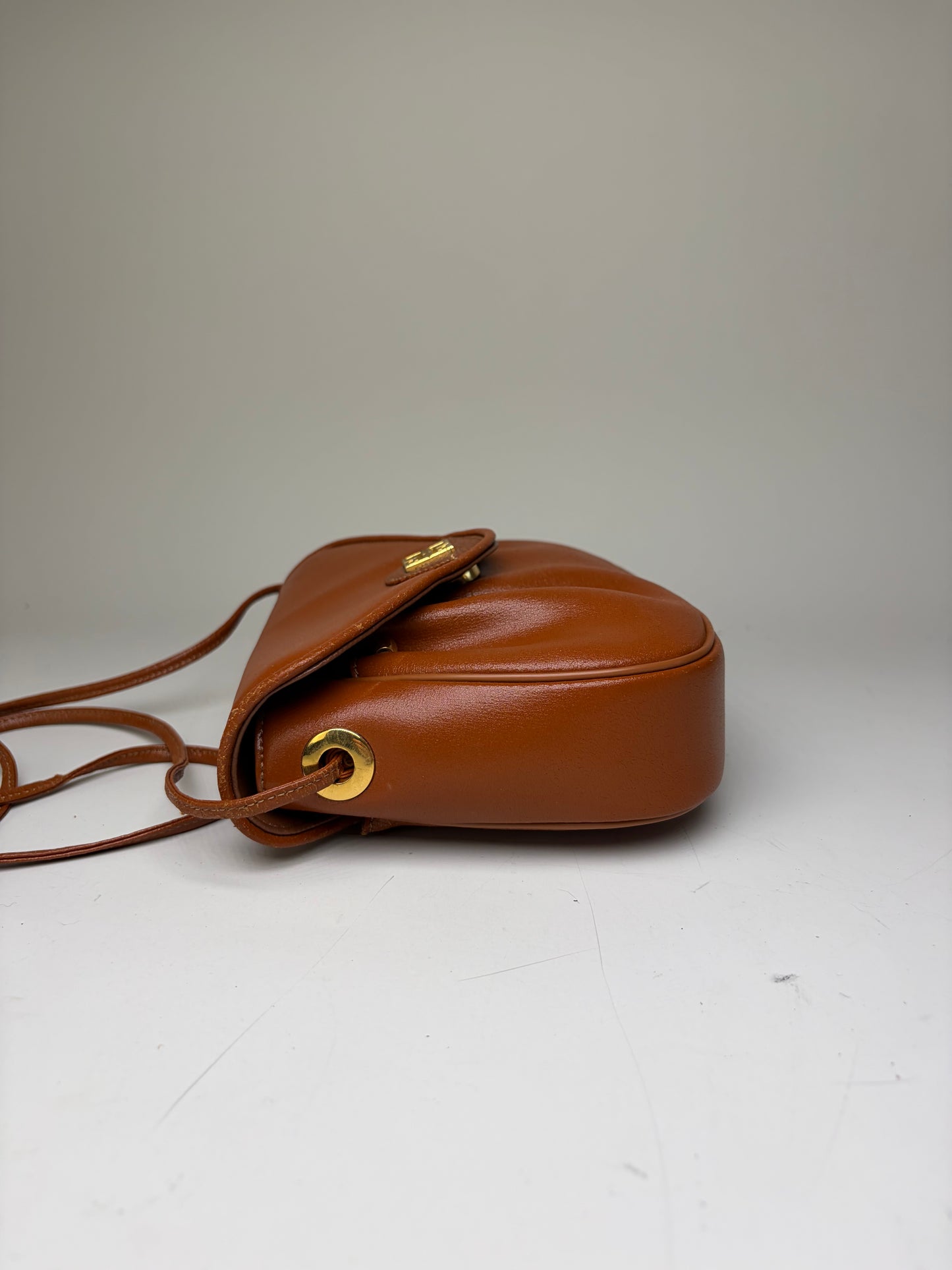 Vintage Givenchy Leather Shoulder Bag Brown Gold-tone Snap