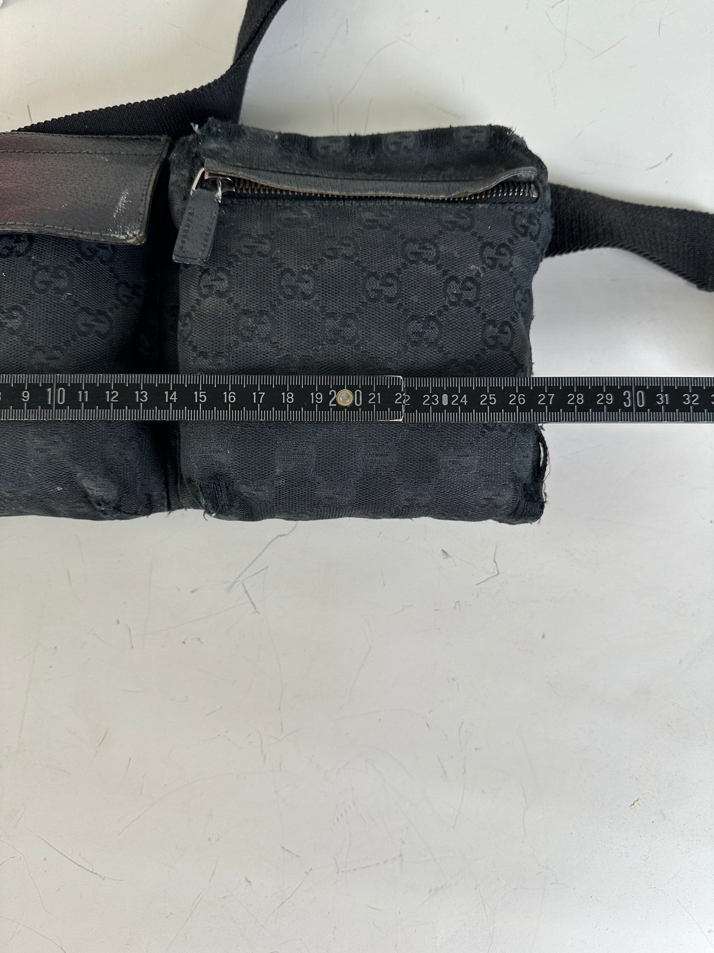 Vintage Gucci GG Supreme Belt Bag Black Silver