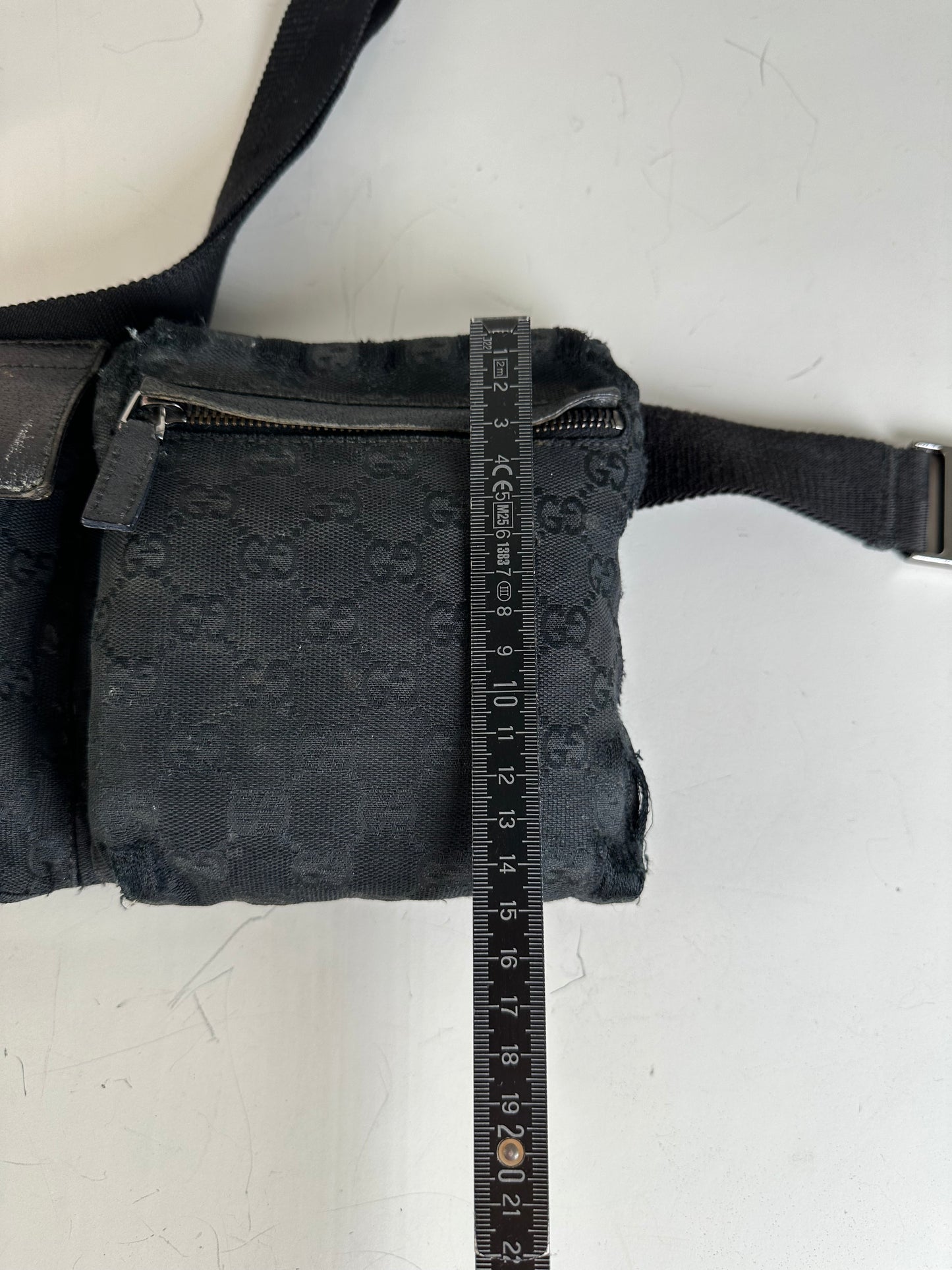 Vintage Gucci GG Supreme Belt Bag Black Silver