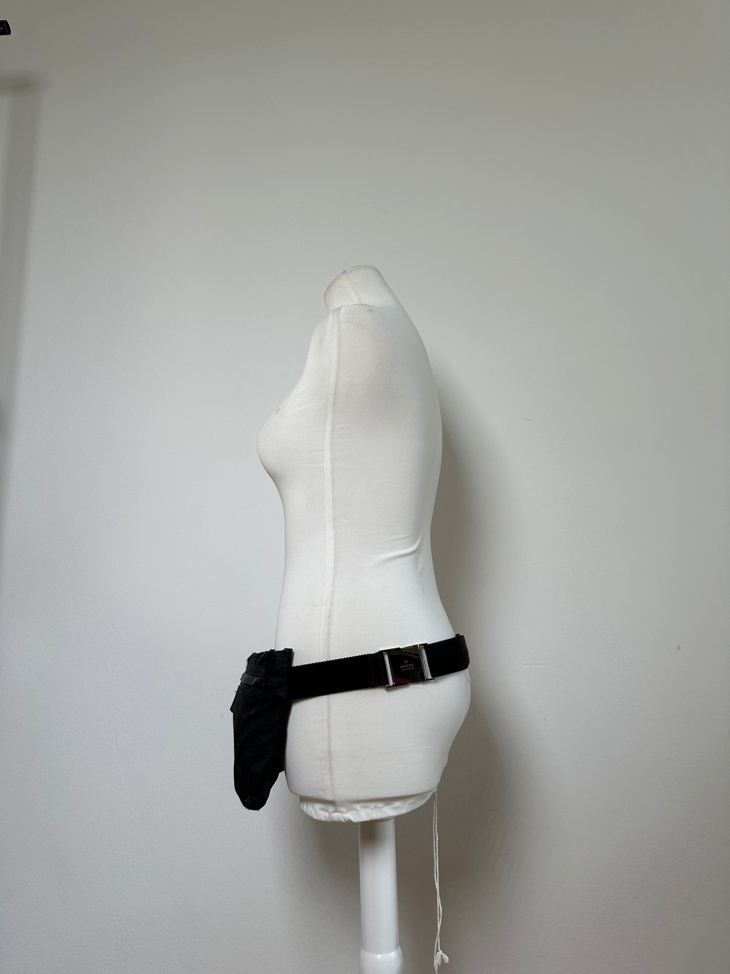 Vintage Gucci GG Supreme Belt Bag Black Silver