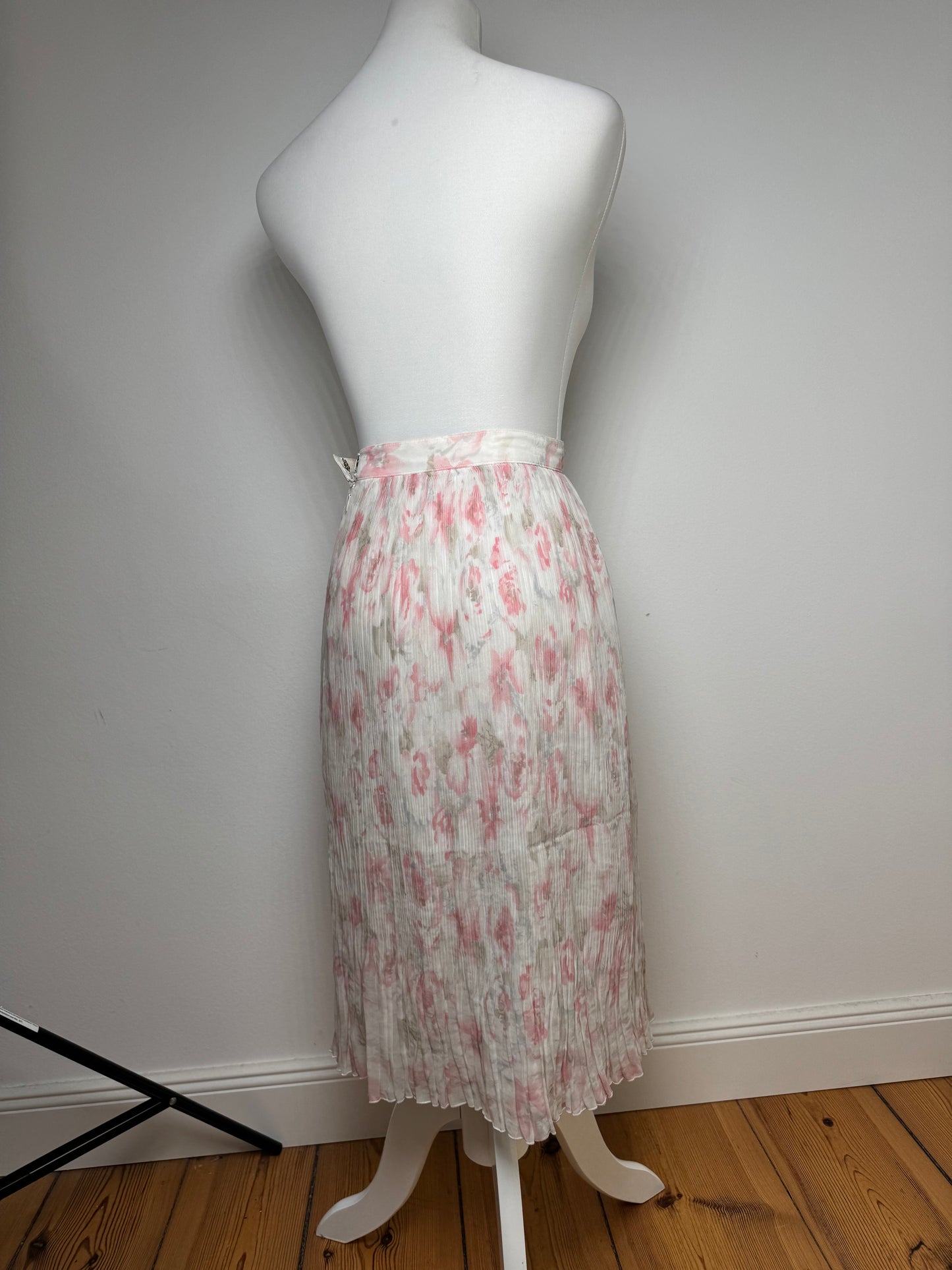 Vintage Courreges Plissee Floral Skirt white pink