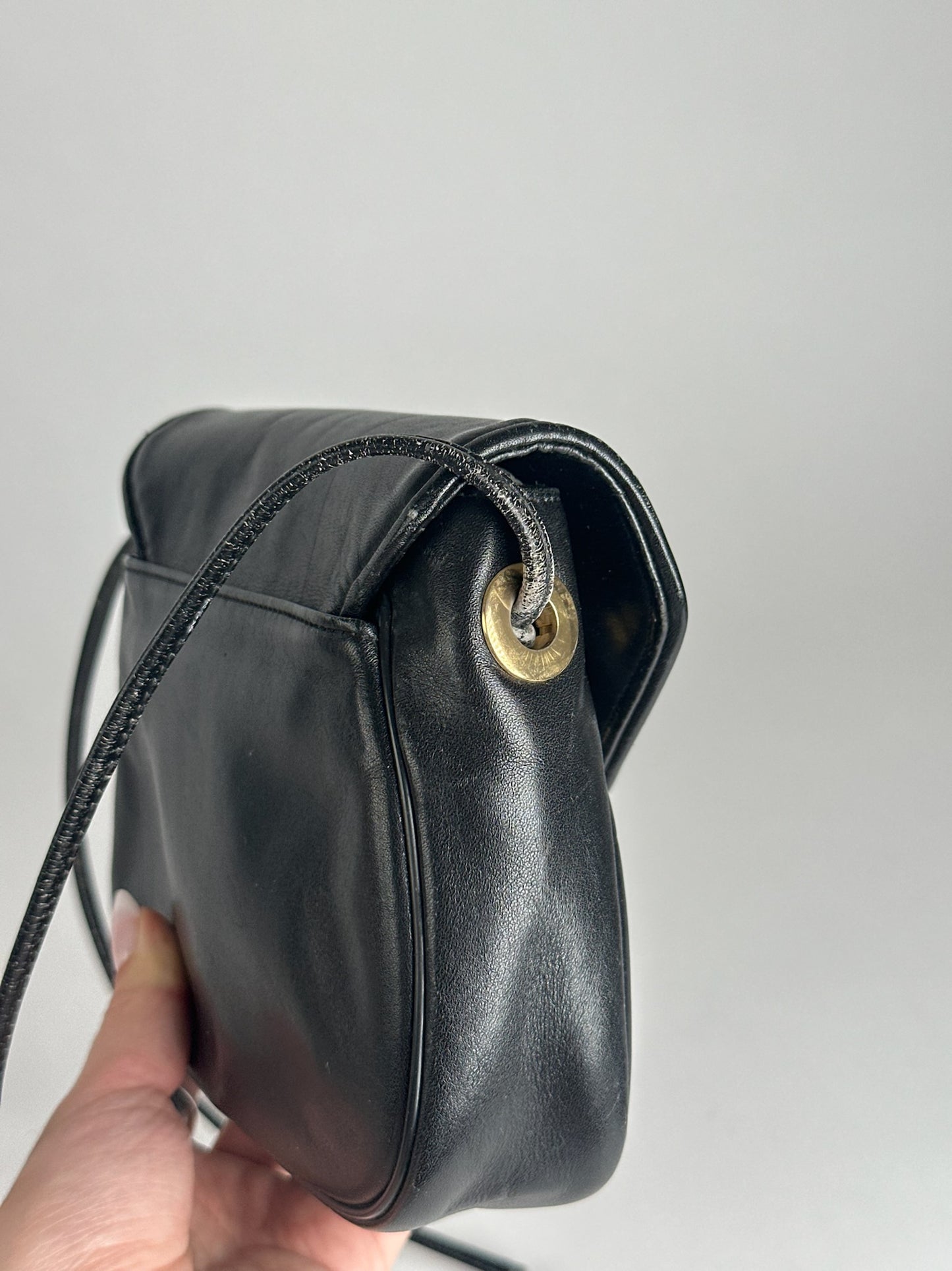 Vintage Givenchy 4G leather bag black