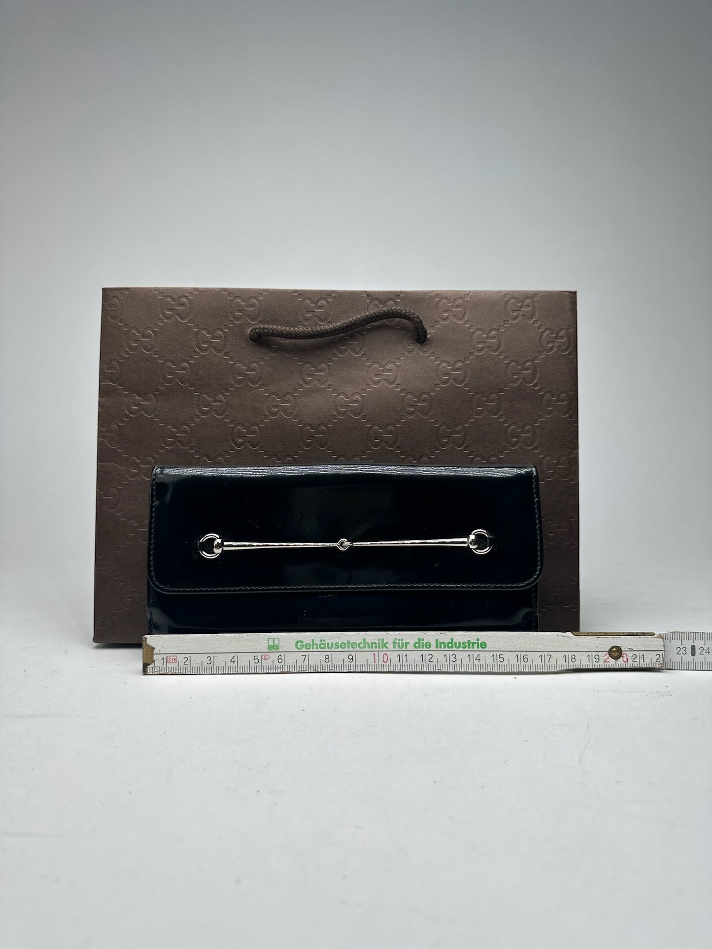 Vintage Gucci patent leather wallet black