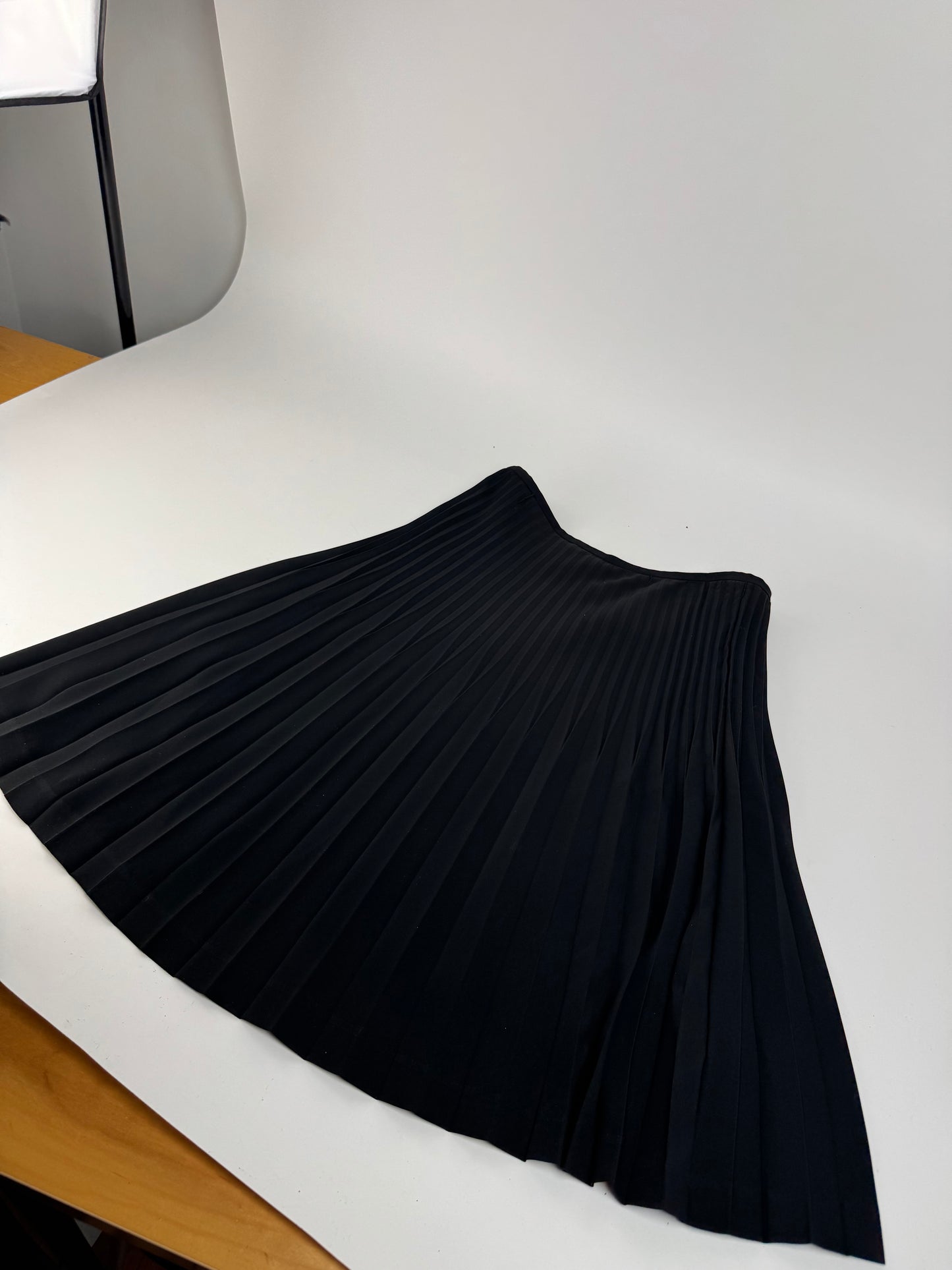 Vintage Givenchy Plissee Skirt 36/S black