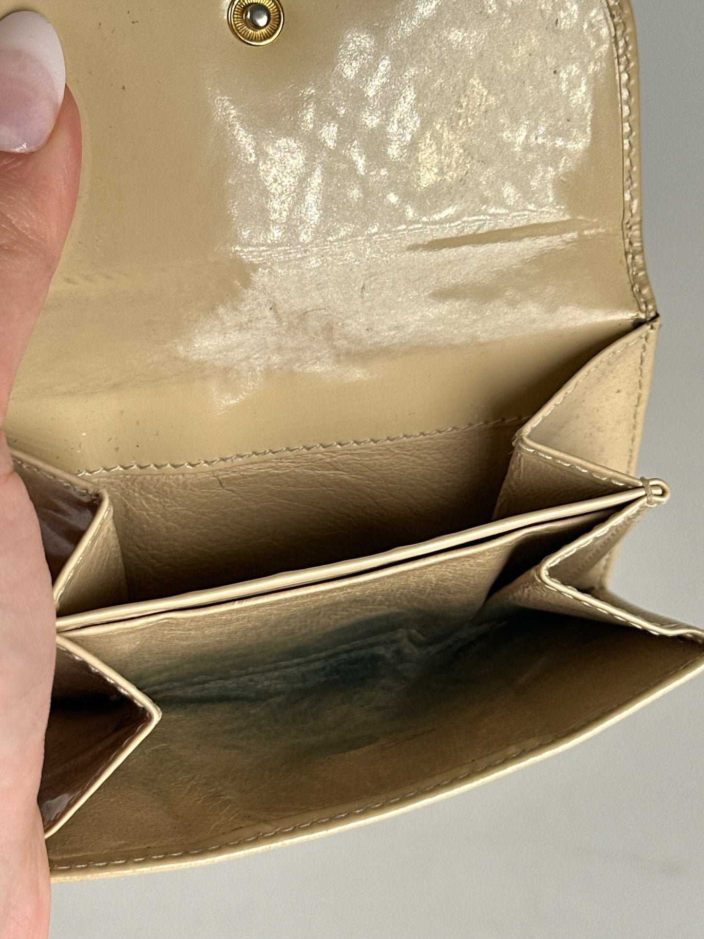 Vintage Gucci leather wallet beige