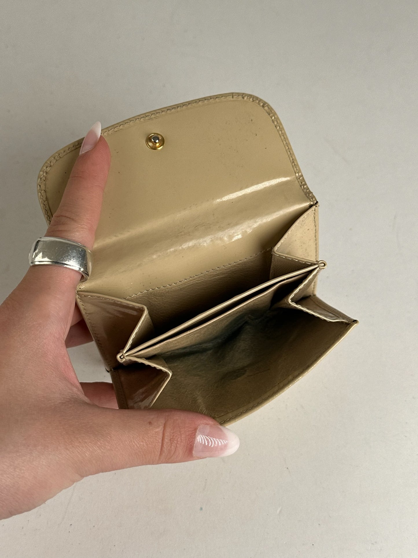 Vintage Gucci leather wallet beige