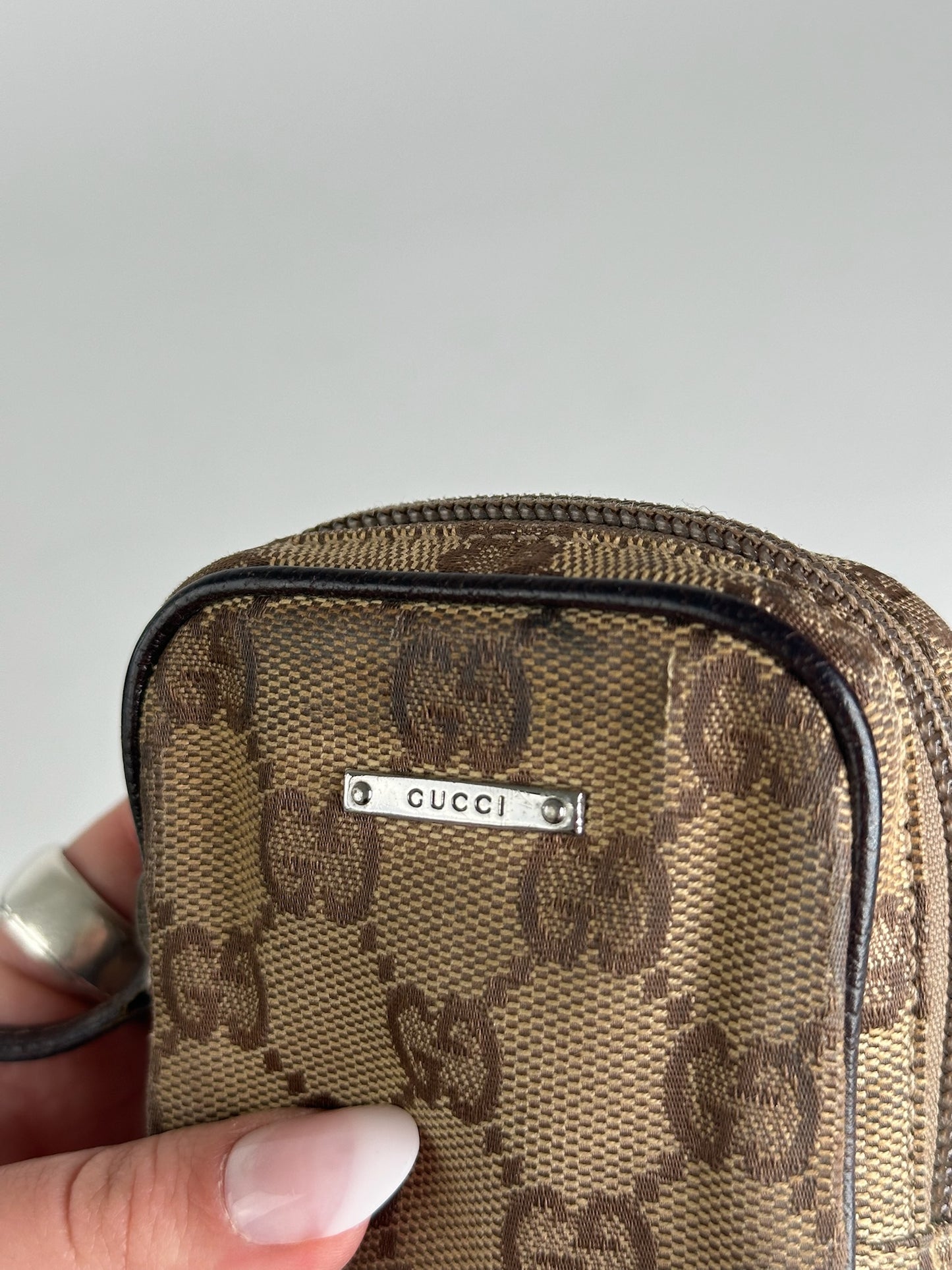 Vintage Gucci Monogram cosmetic bag / clutch beige