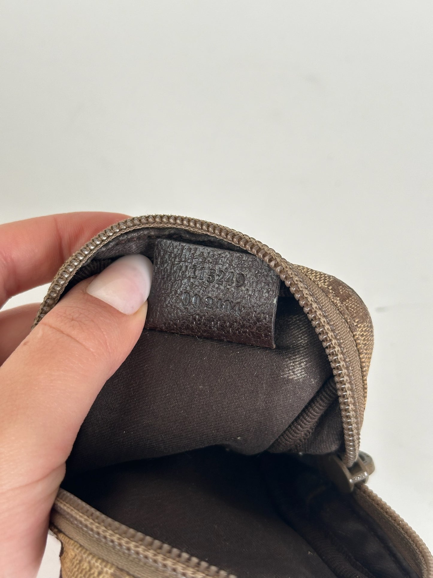 Vintage Gucci Monogram cosmetic bag / clutch beige