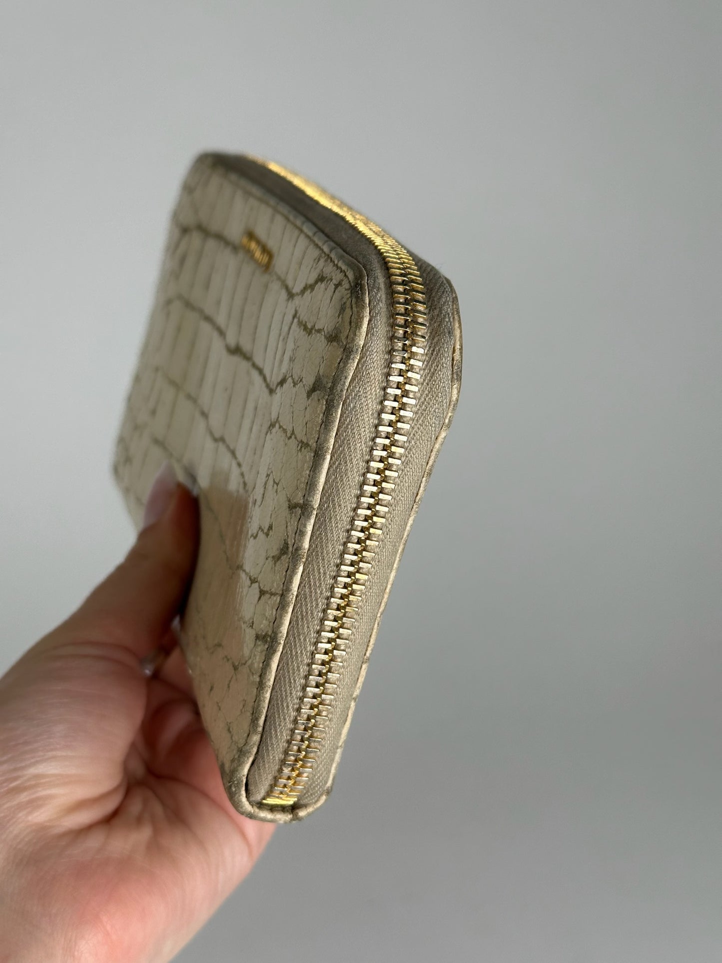 Vintage miu miu leather wallet white