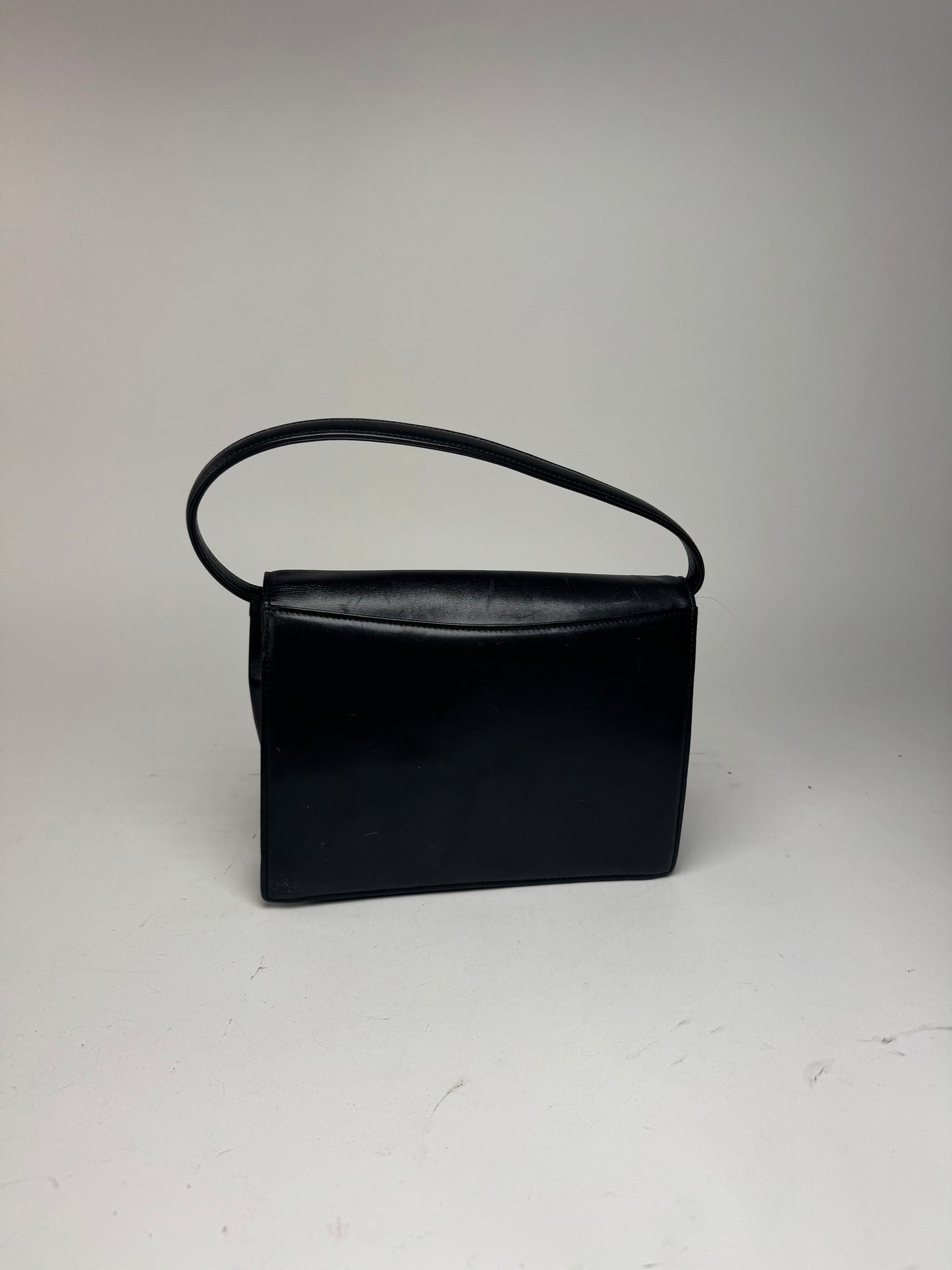 Sac vintage en cuir noir Givenchy