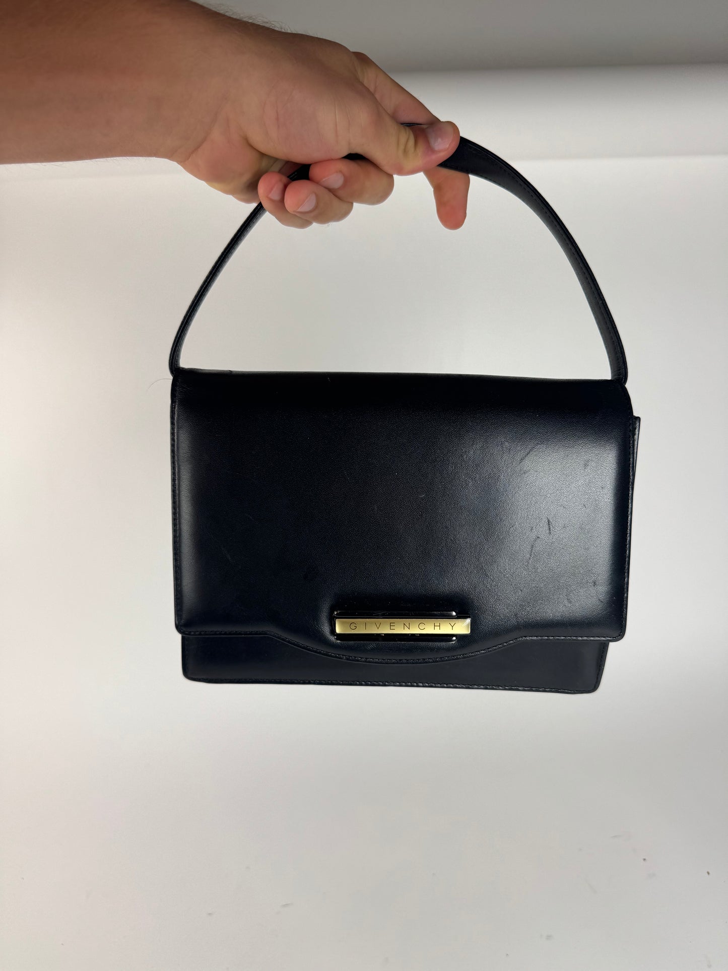 Sac vintage en cuir noir Givenchy