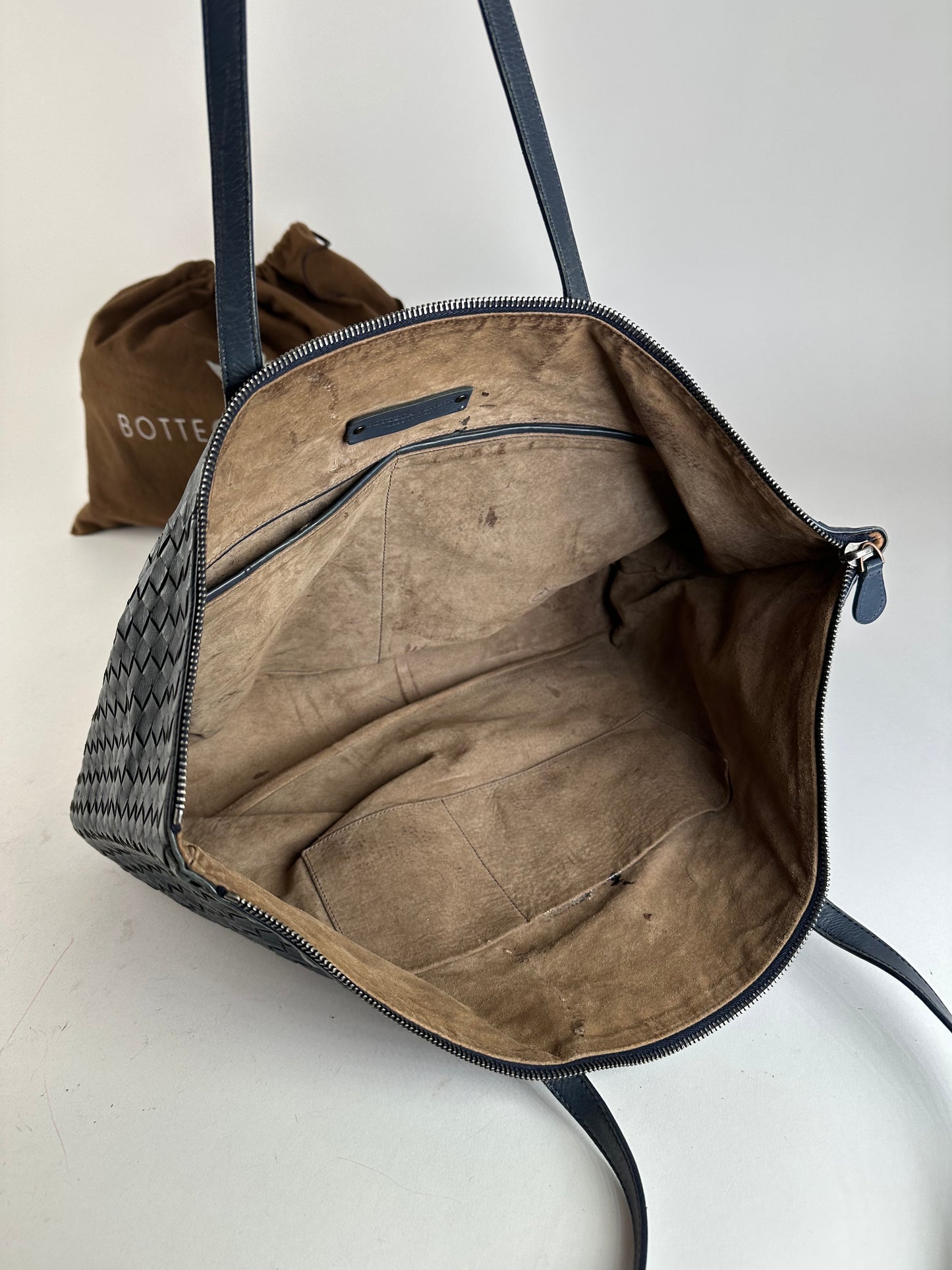 Vintage Bottega Veneta Intrecciato Nappa Leather Shoulder Tote Navy