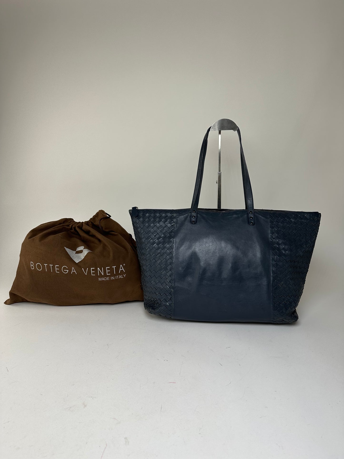 Vintage Bottega Veneta Intrecciato Nappa Leather Shoulder Tote Navy