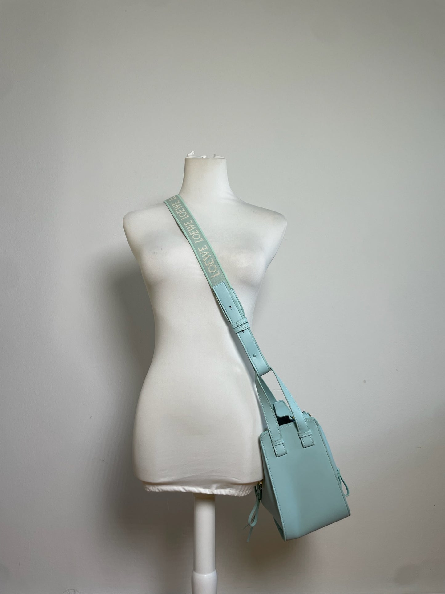 Vintage Loewe Leather Shoulder Bag Light Blue Gold Zip