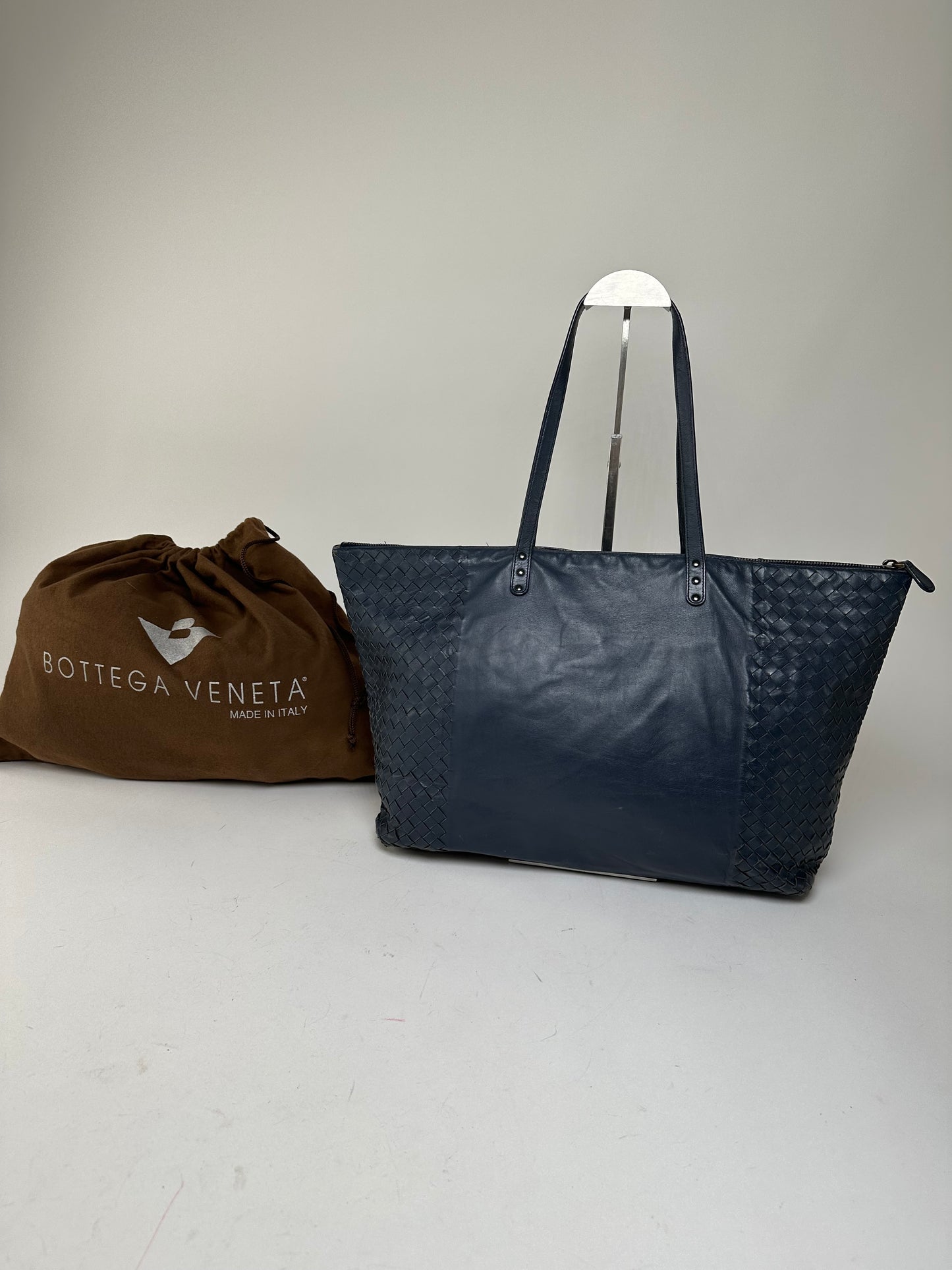 Vintage Bottega Veneta Intrecciato Nappa Leather Shoulder Tote Navy