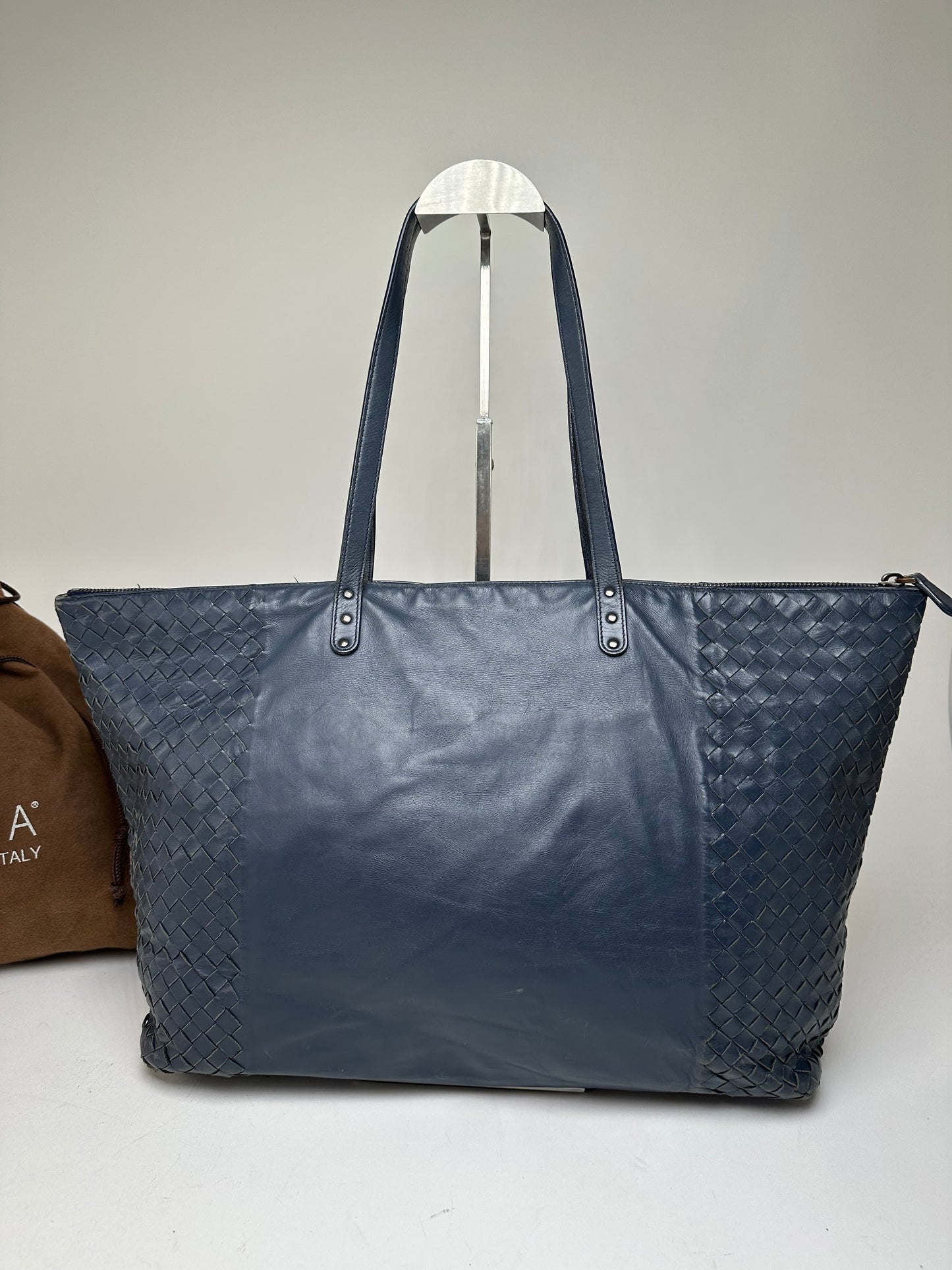 Vintage Bottega Veneta Intrecciato Nappa Leather Shoulder Tote Navy
