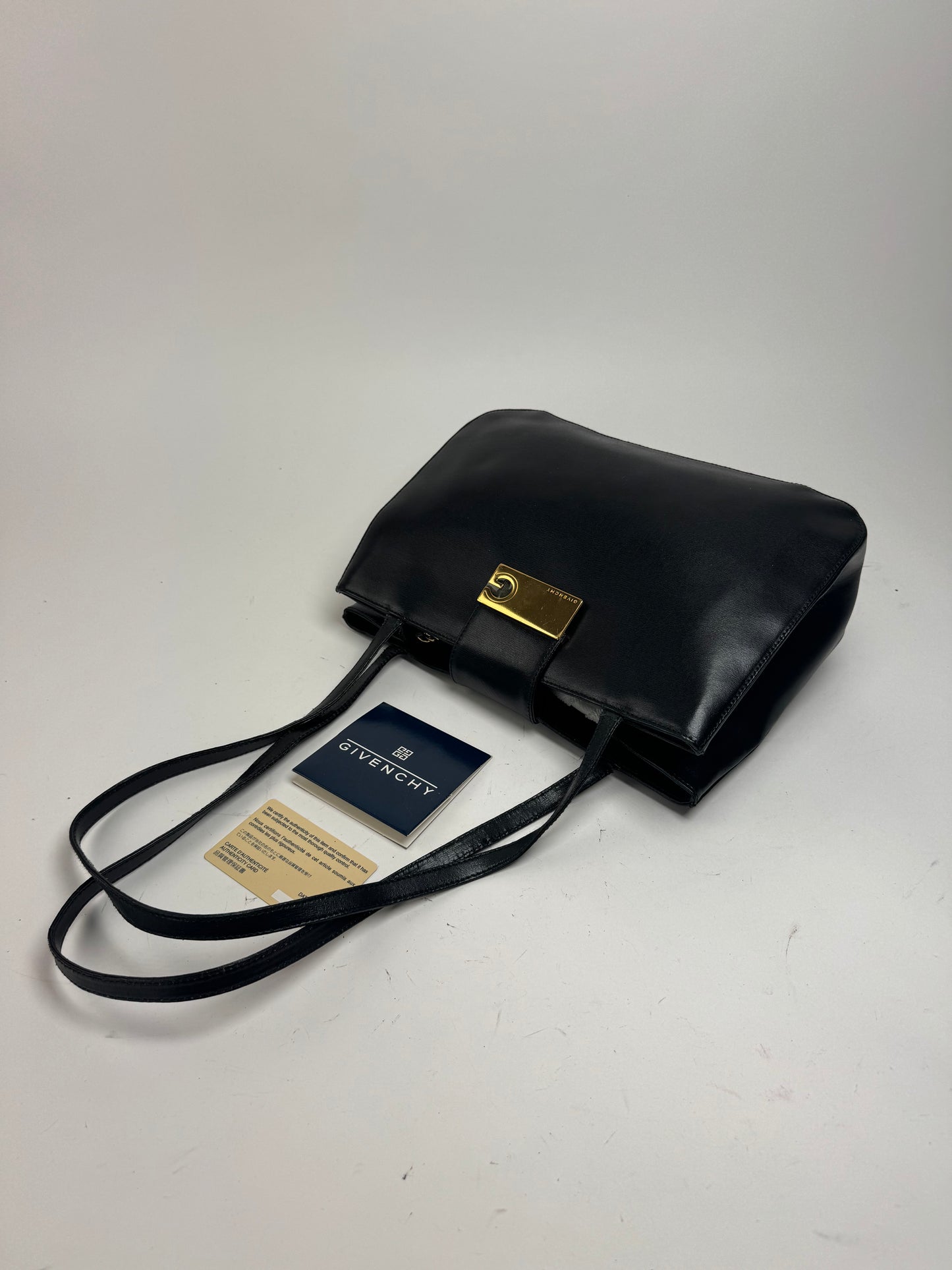 Sac vintage en cuir noir Givenchy