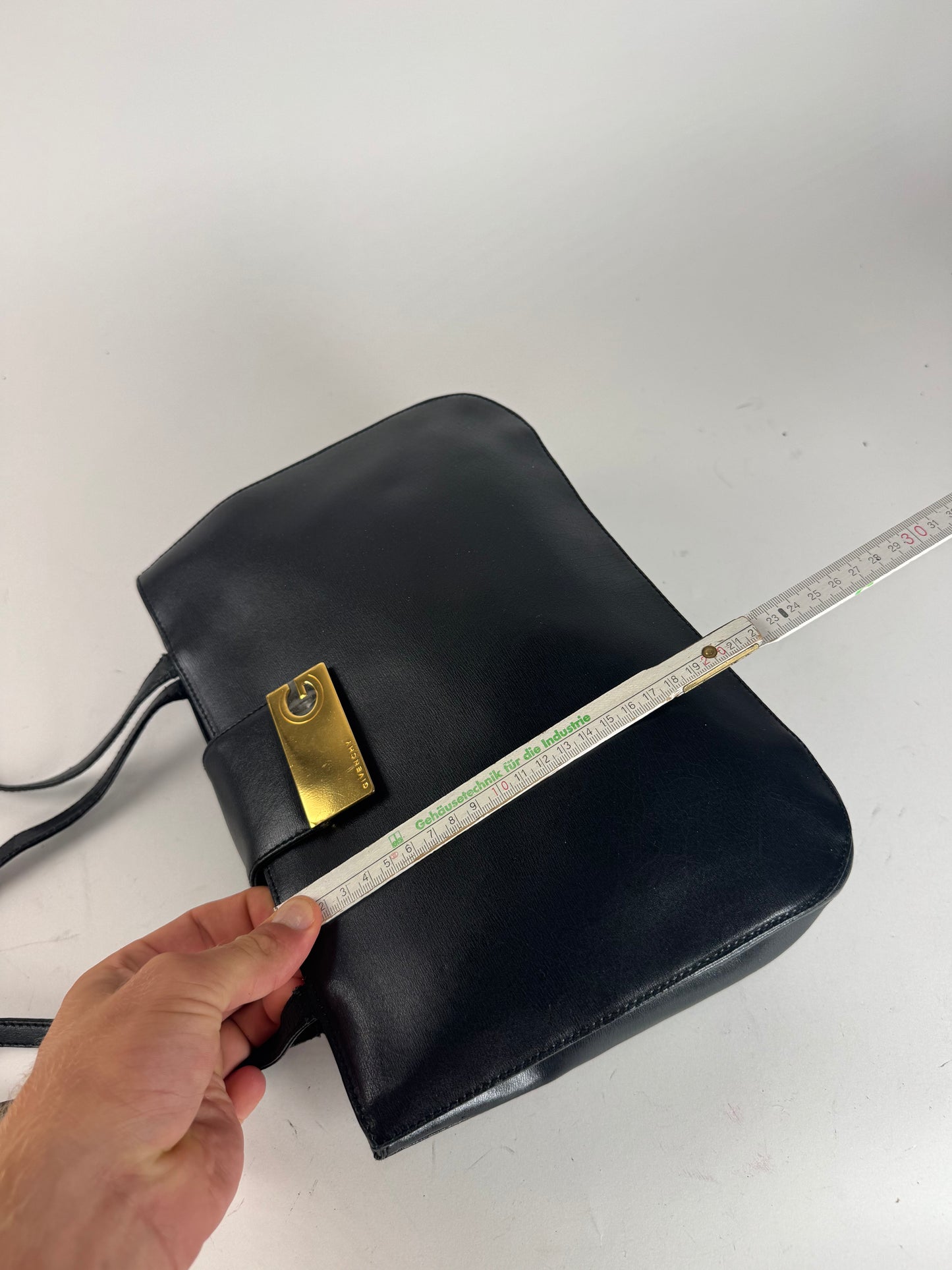 Sac vintage en cuir noir Givenchy