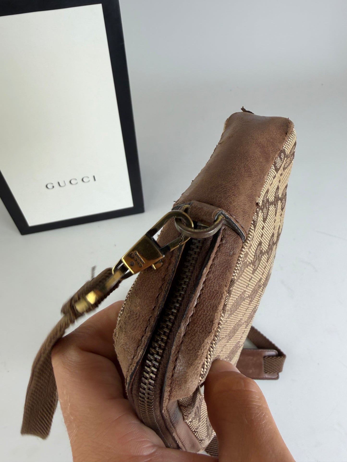 Vintage Gucci GG Supreme Crossbody Bag Beige Brown Gold