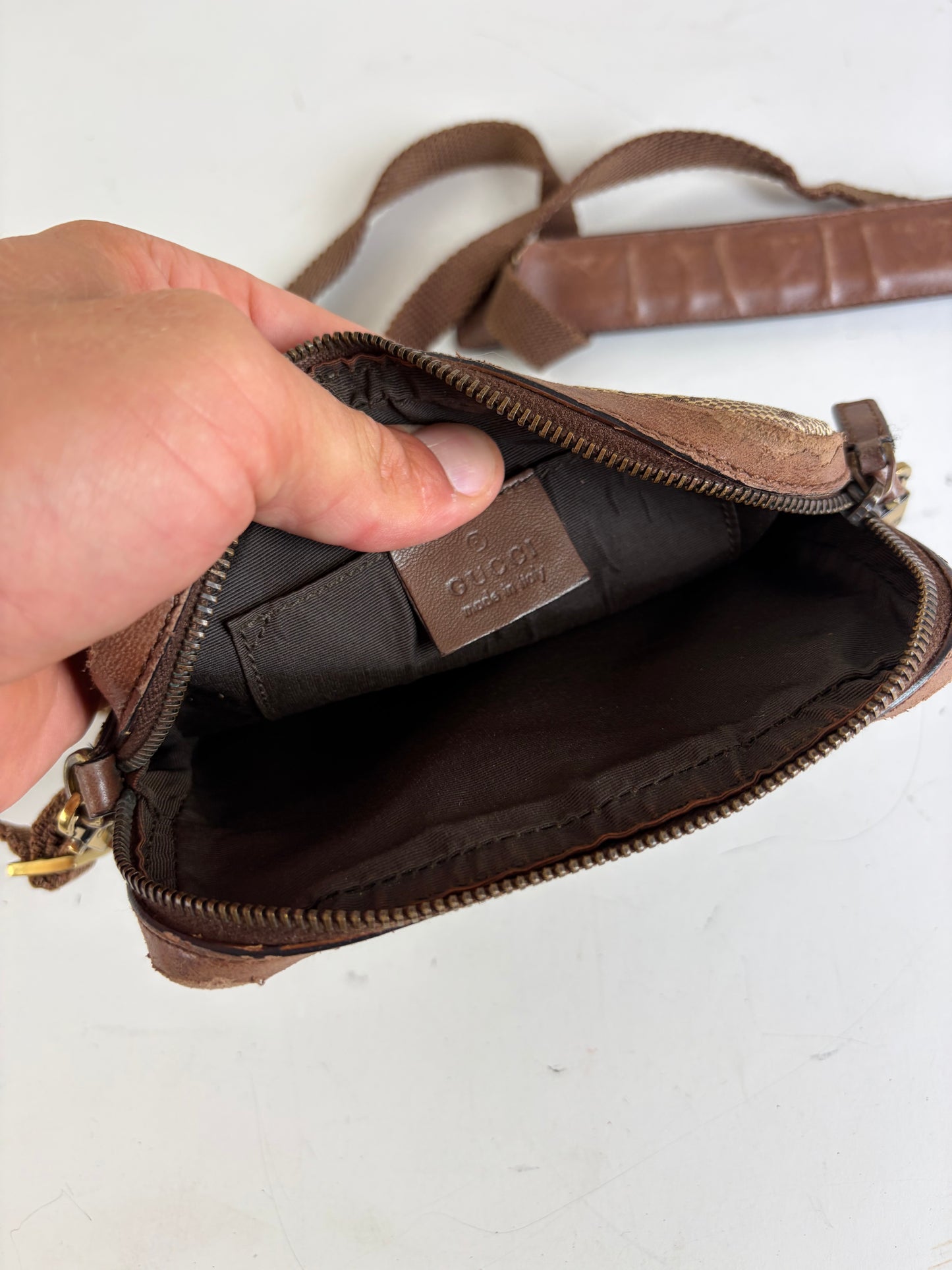 Vintage Gucci GG Supreme Crossbody Bag Beige Brown Gold