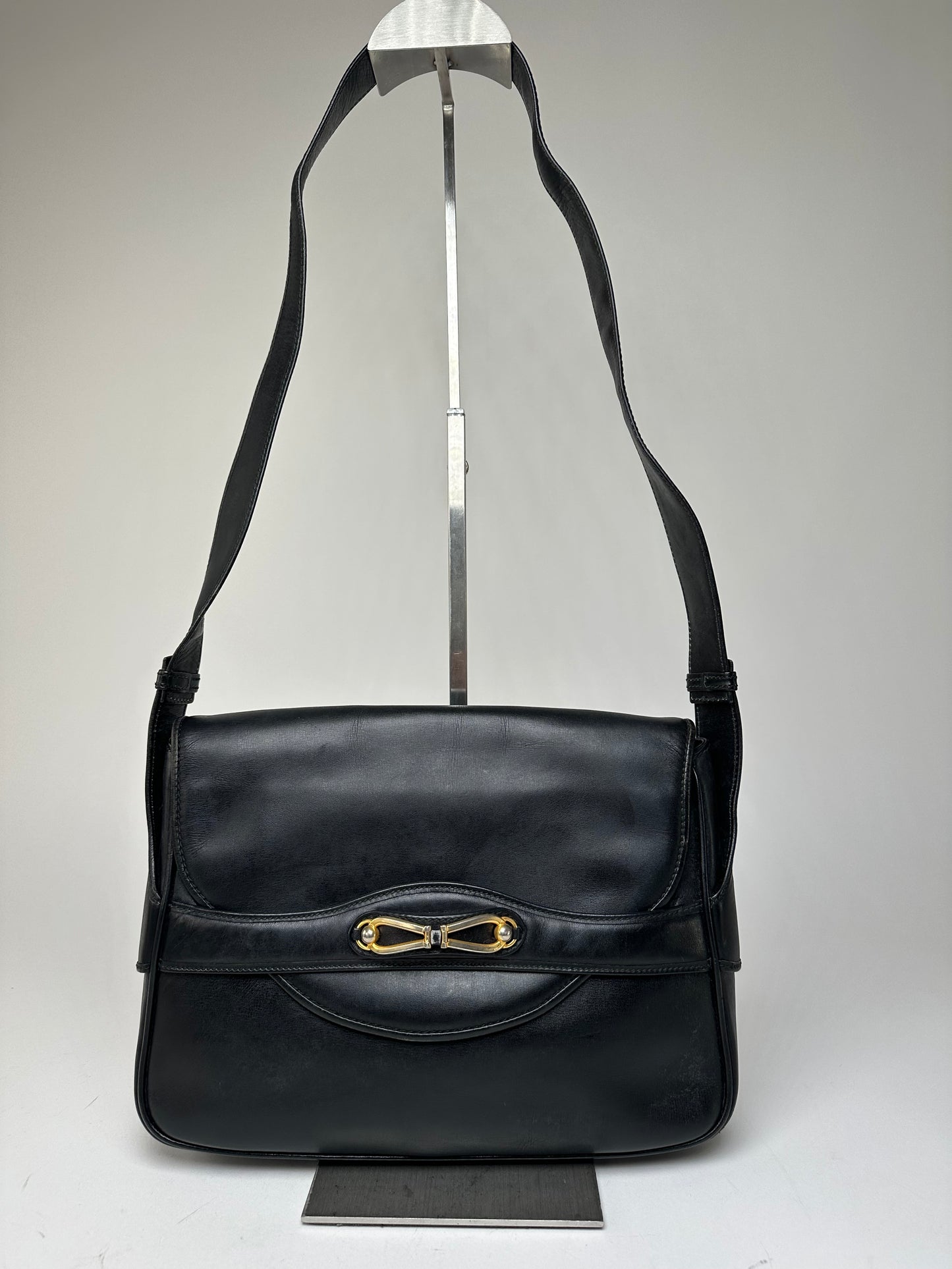 Vintage Gucci Boutique Smooth Leather Flap Shoulder Bag Black