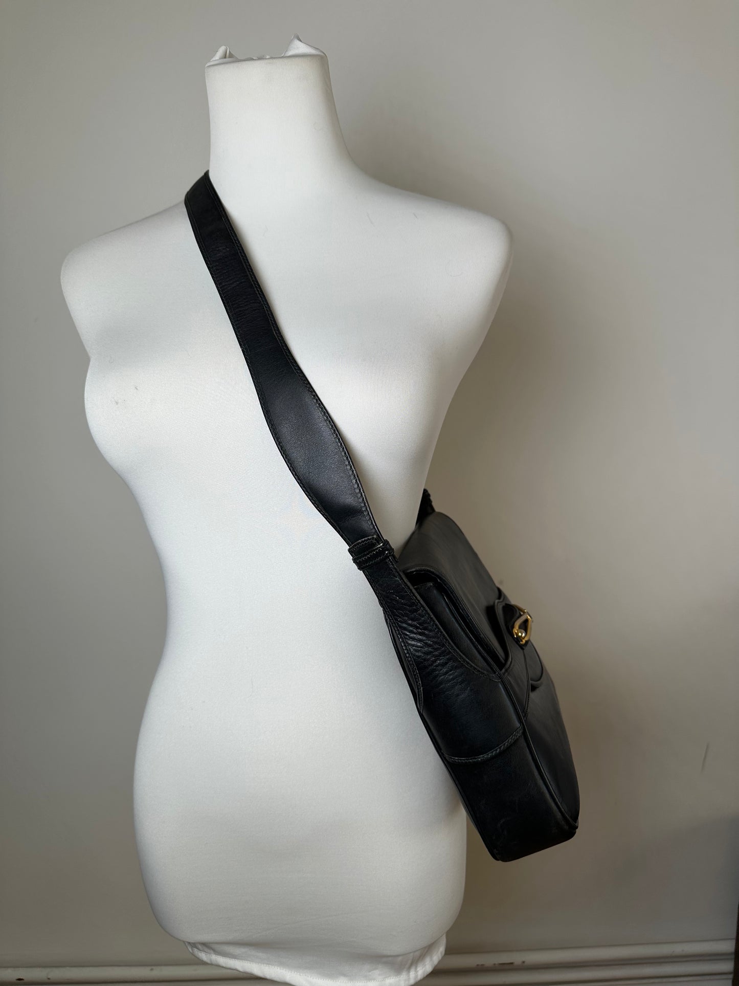 Vintage Gucci Boutique Smooth Leather Flap Shoulder Bag Black