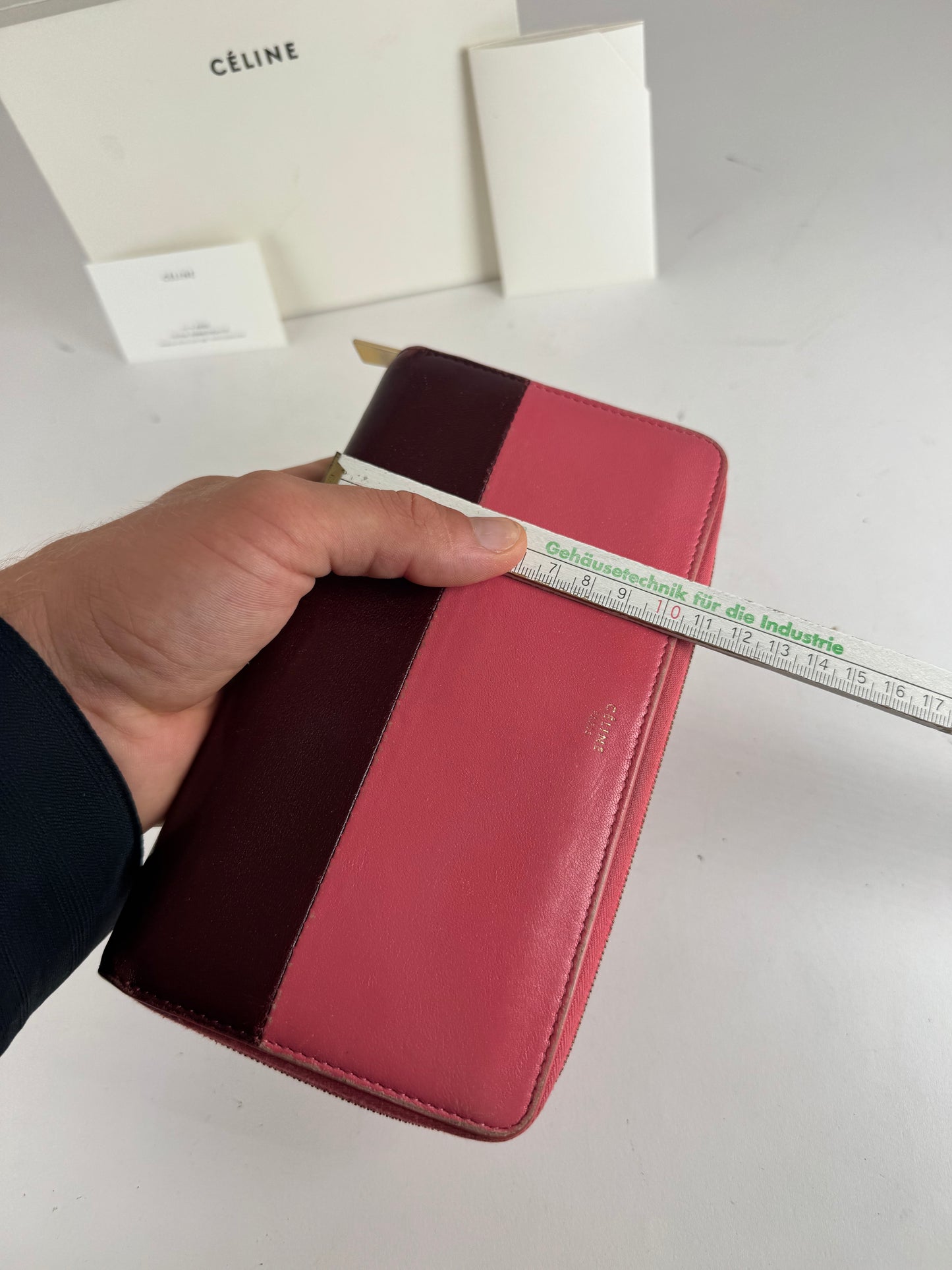 Portefeuille vintage en cuir Céline Paris rose violet