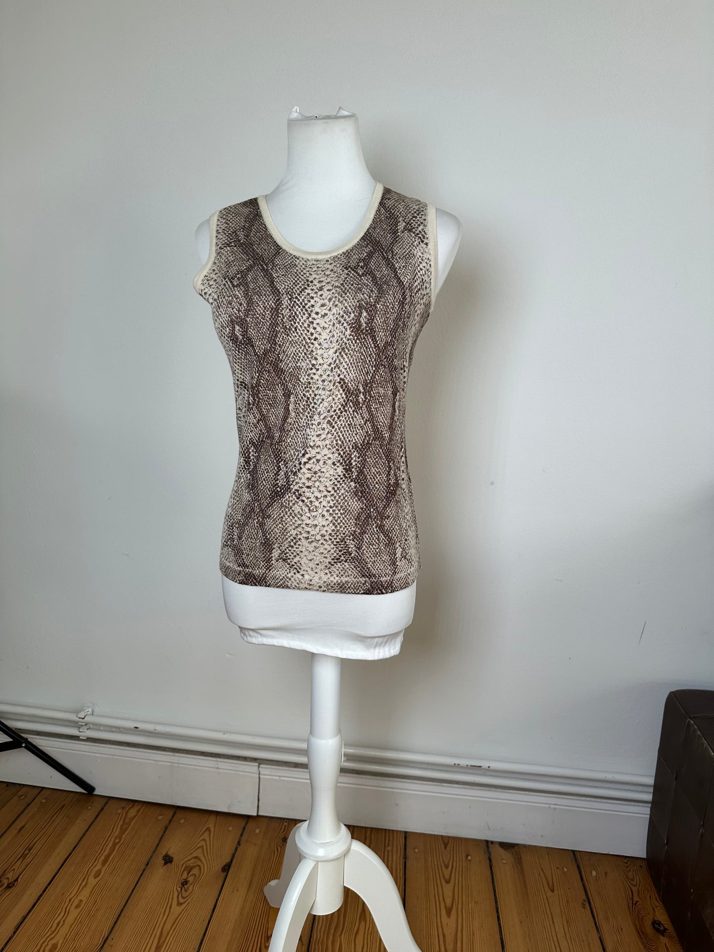 Vintage Givenchy Boutique Snakeskin Print Knit Sleeveless Top Cream Brown M