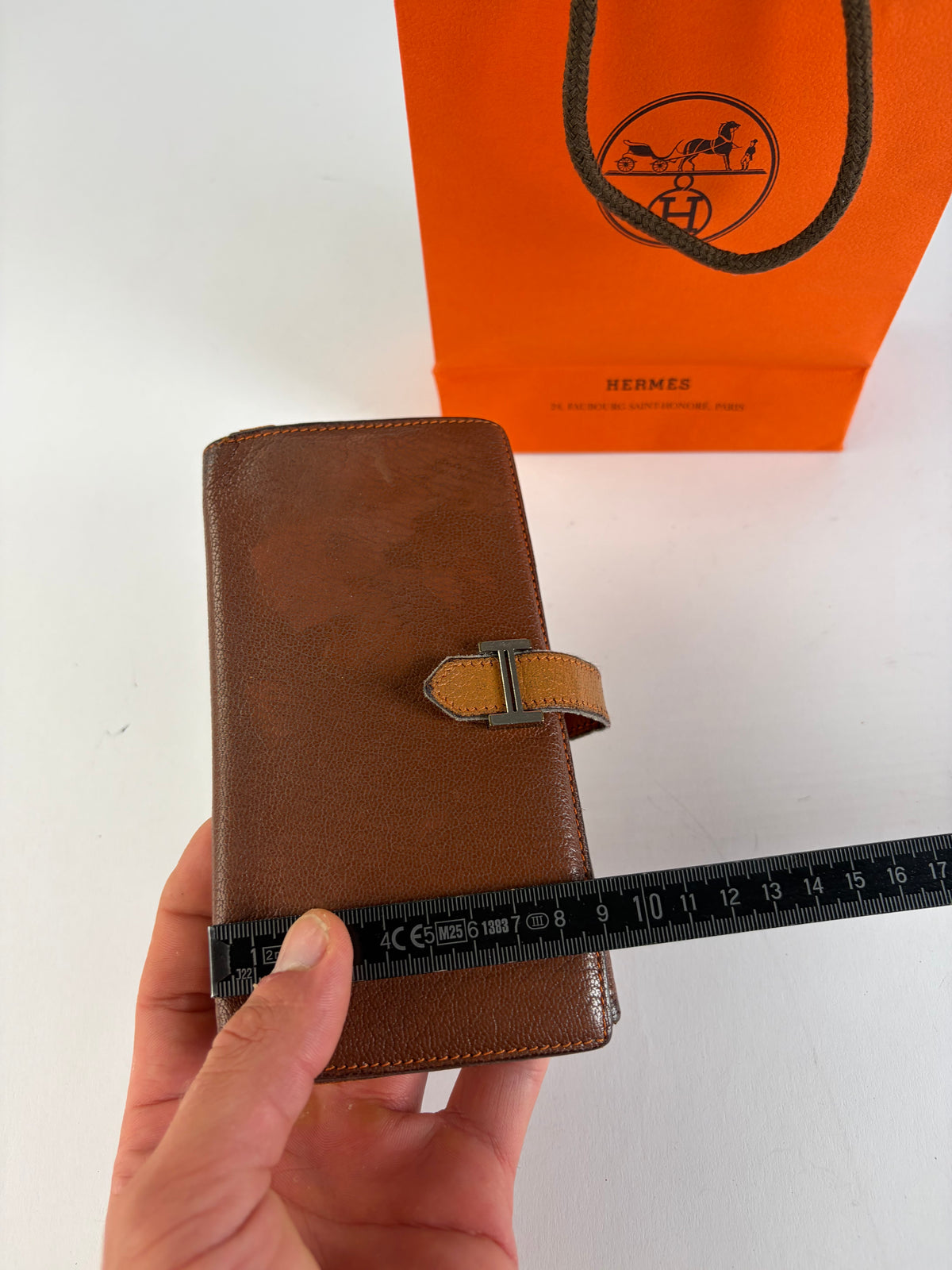 Vintage Hermès Dogon Textured Leather Bifold Wallet Brown Orange