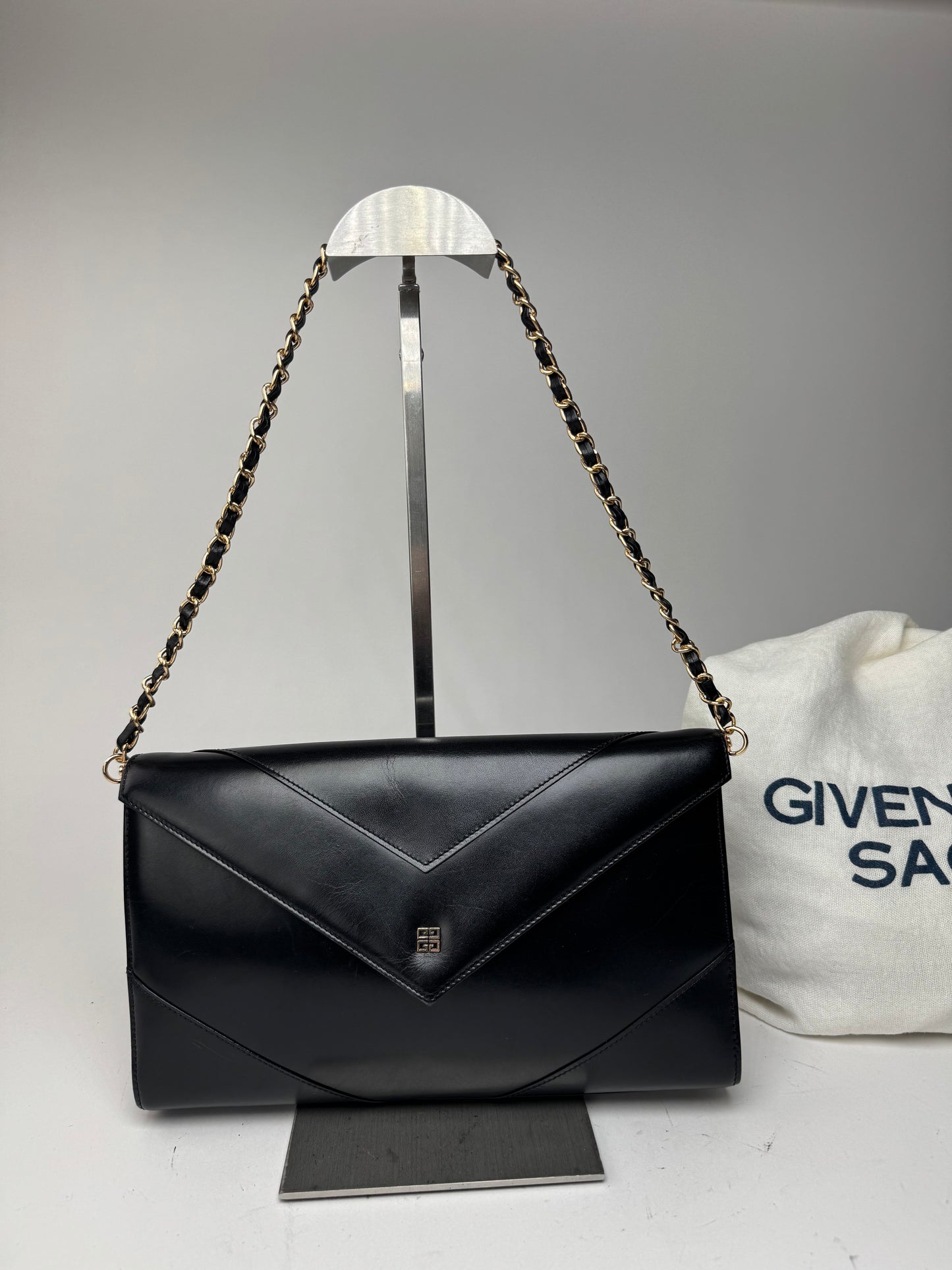 Sac vintage Givenchy 4G en cuir noir