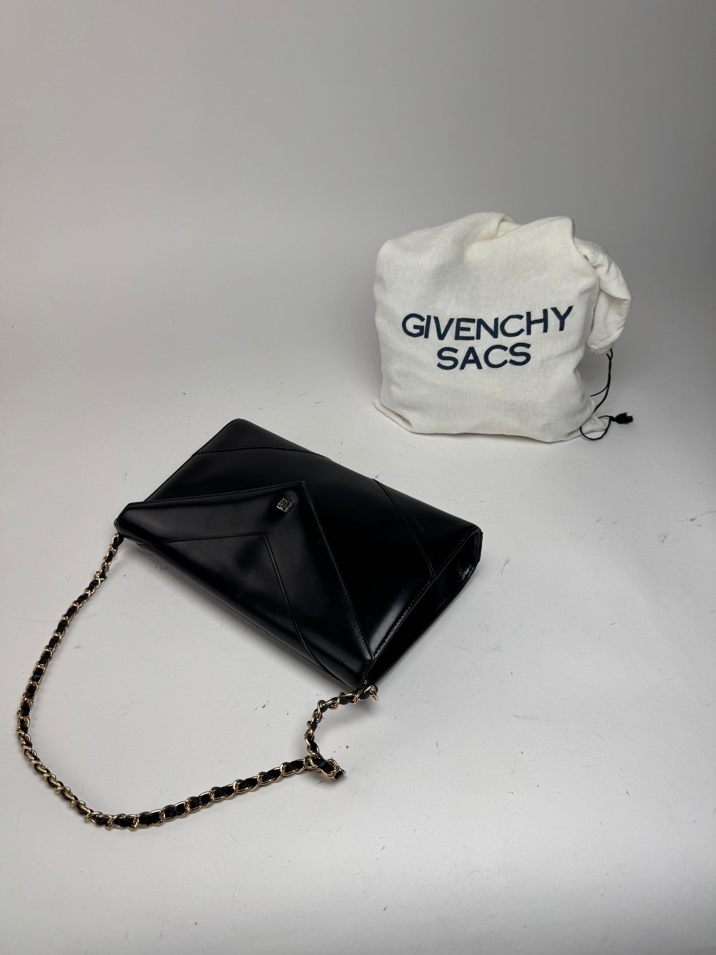 Sac vintage Givenchy 4G en cuir noir