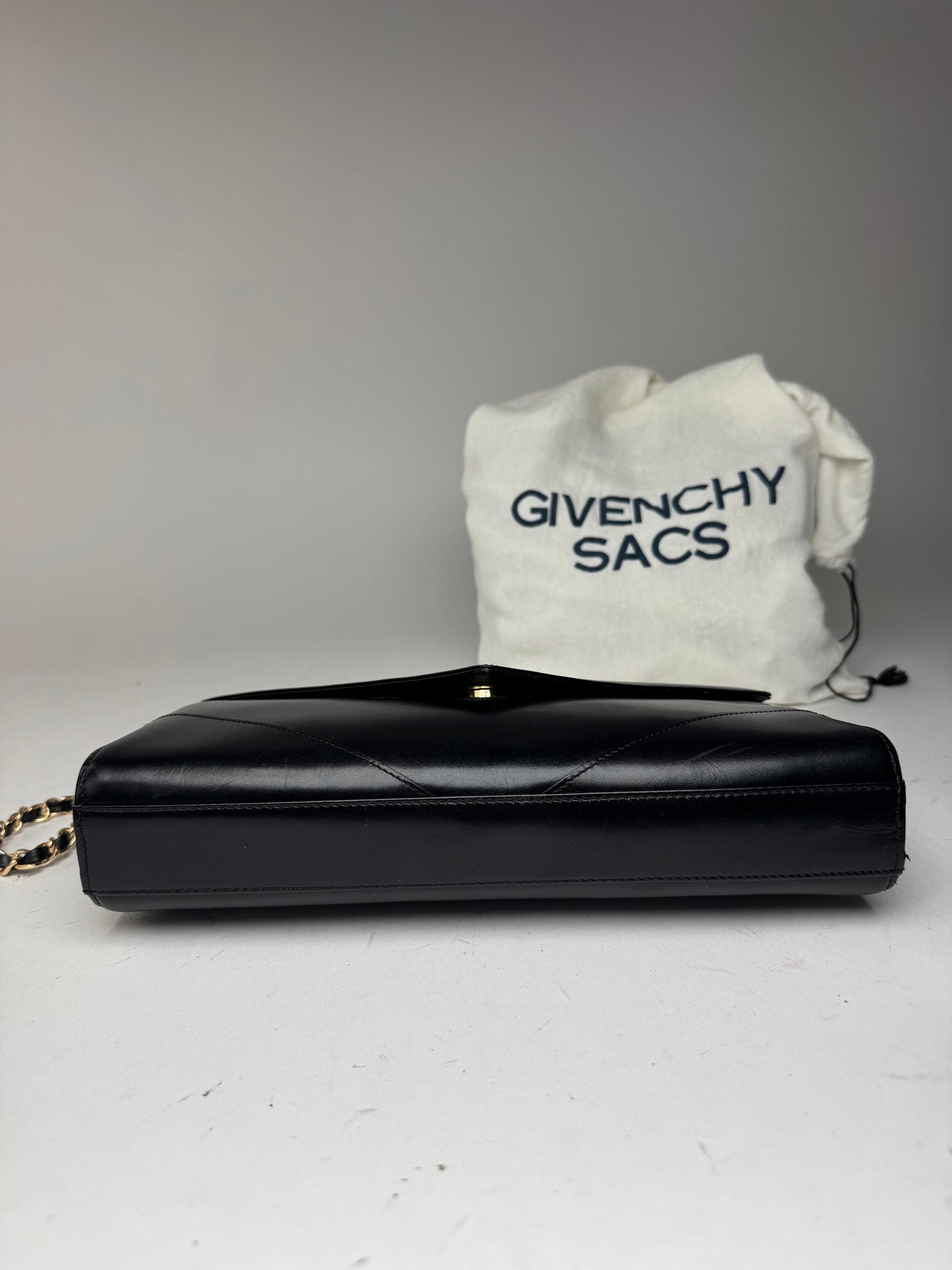 Sac vintage Givenchy 4G en cuir noir