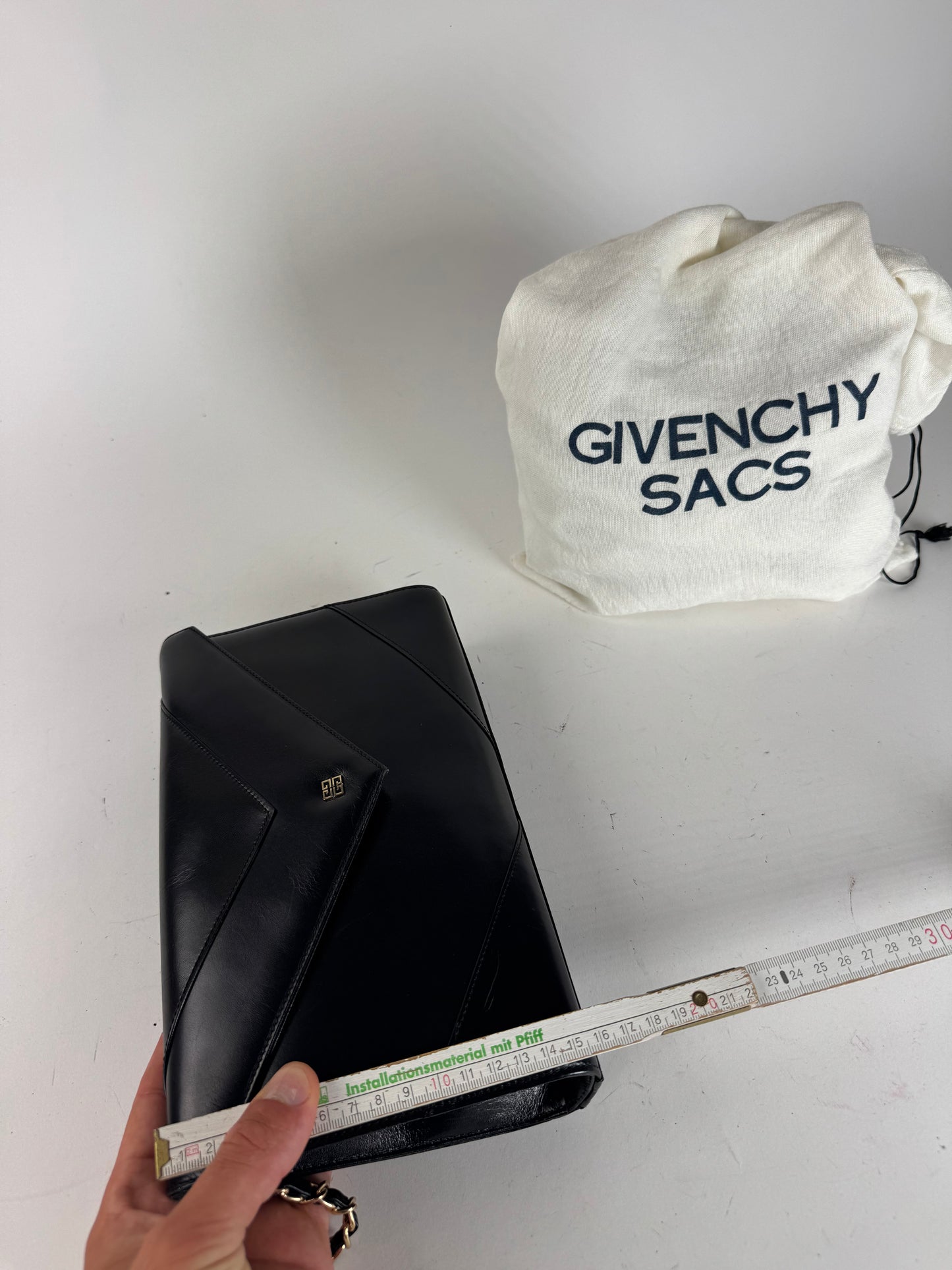 Sac vintage Givenchy 4G en cuir noir