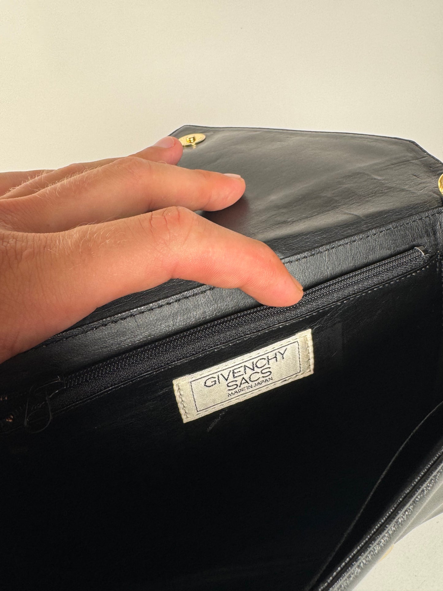 Sac vintage en cuir noir Givenchy