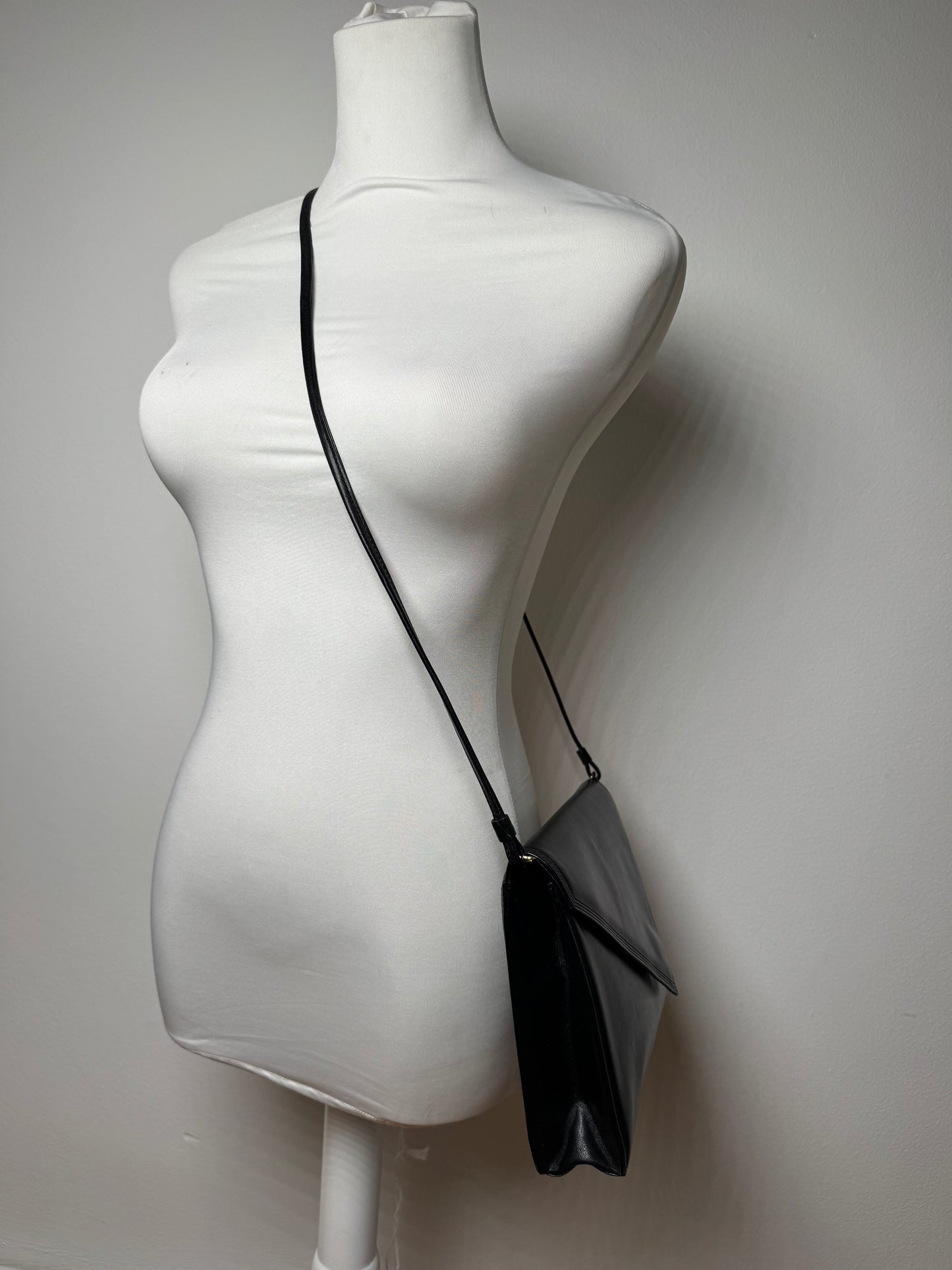 Sac vintage en cuir noir Givenchy