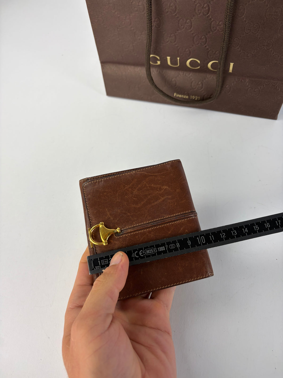 Vintage Gucci Leather Bifold Wallet Early 2000s Brown