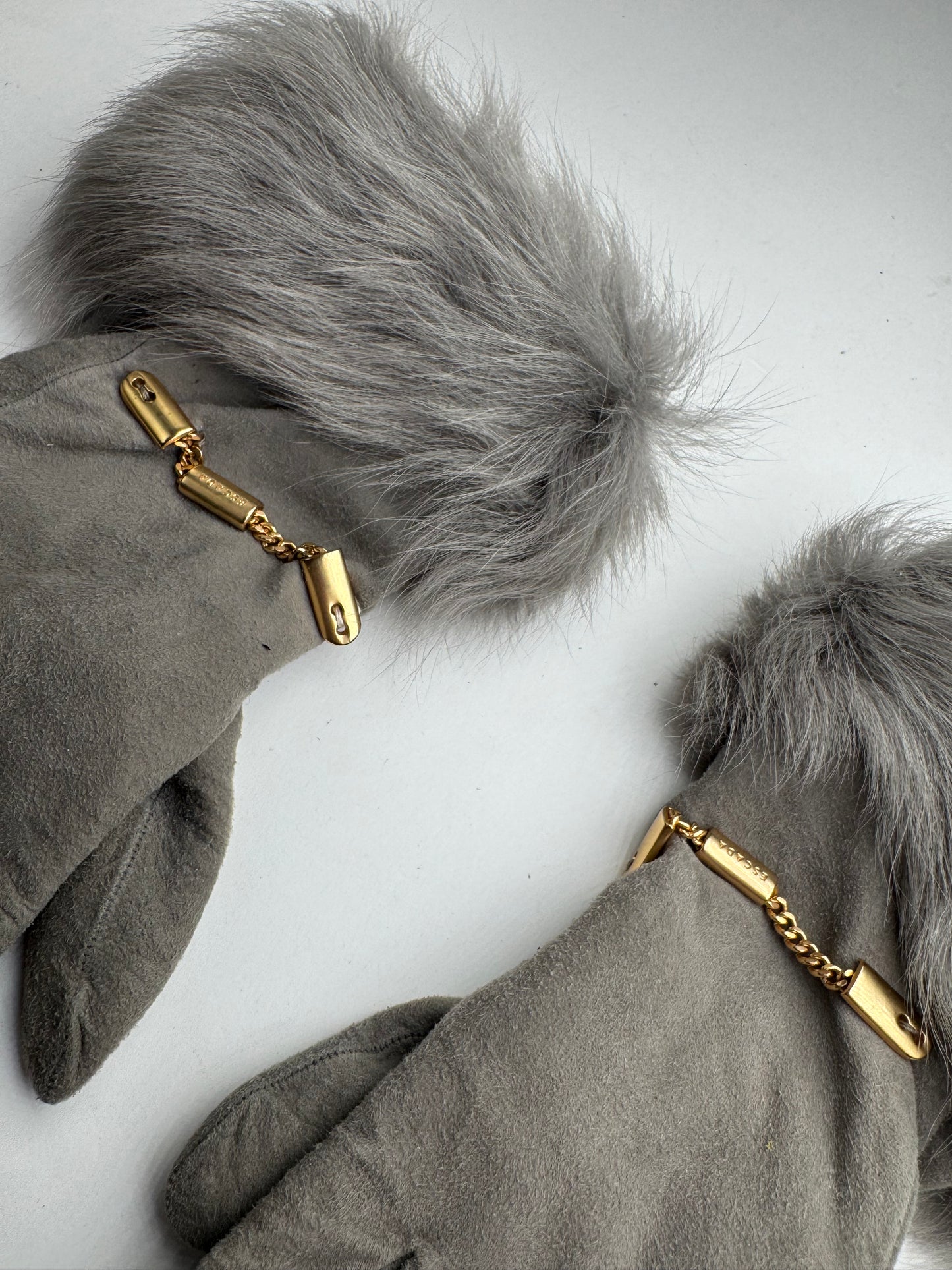 Vintage Escada Suede Cashmere Gloves Size 7 grey