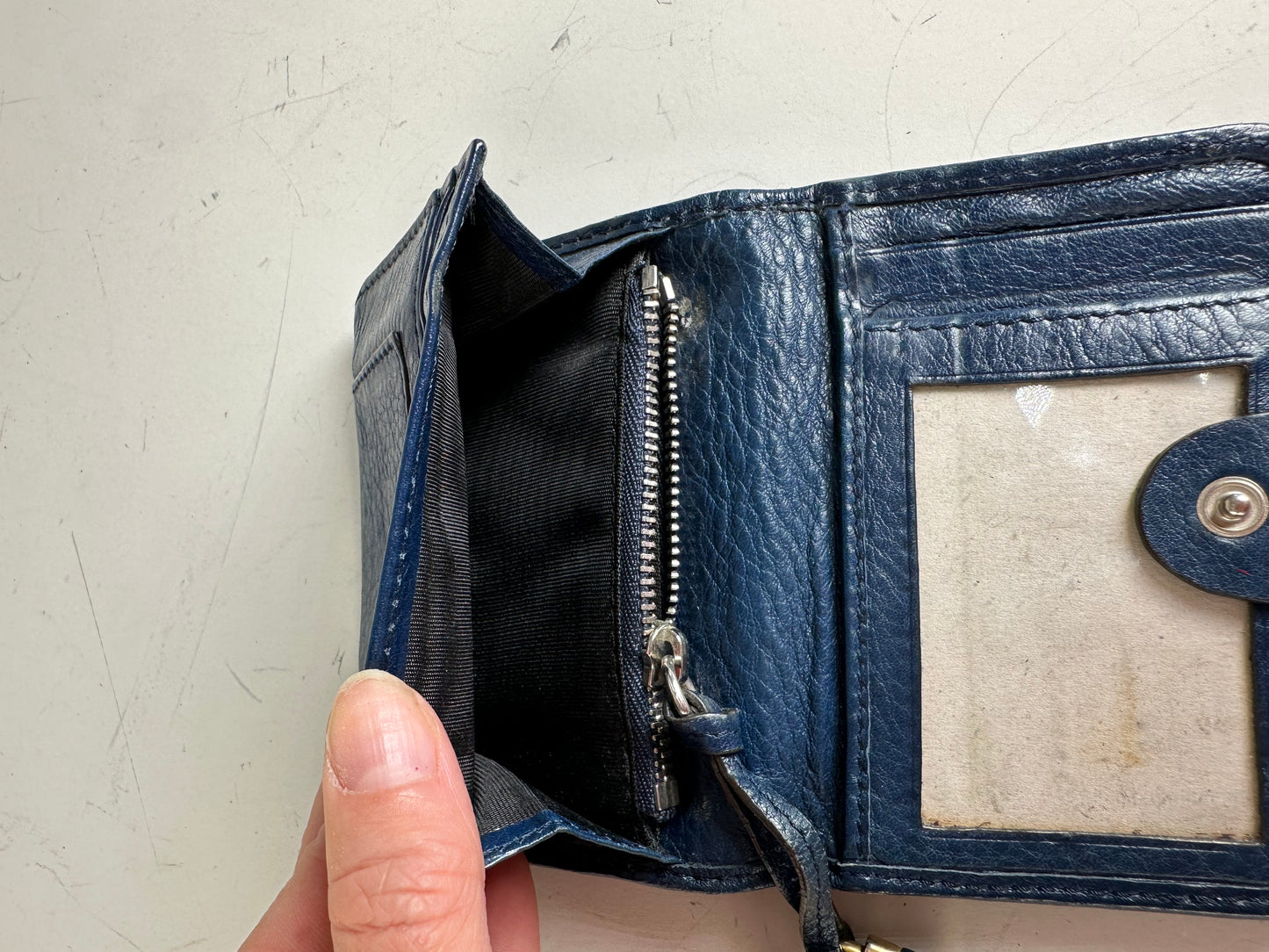 Vintage Chloe Leather Wallet Navy Gold