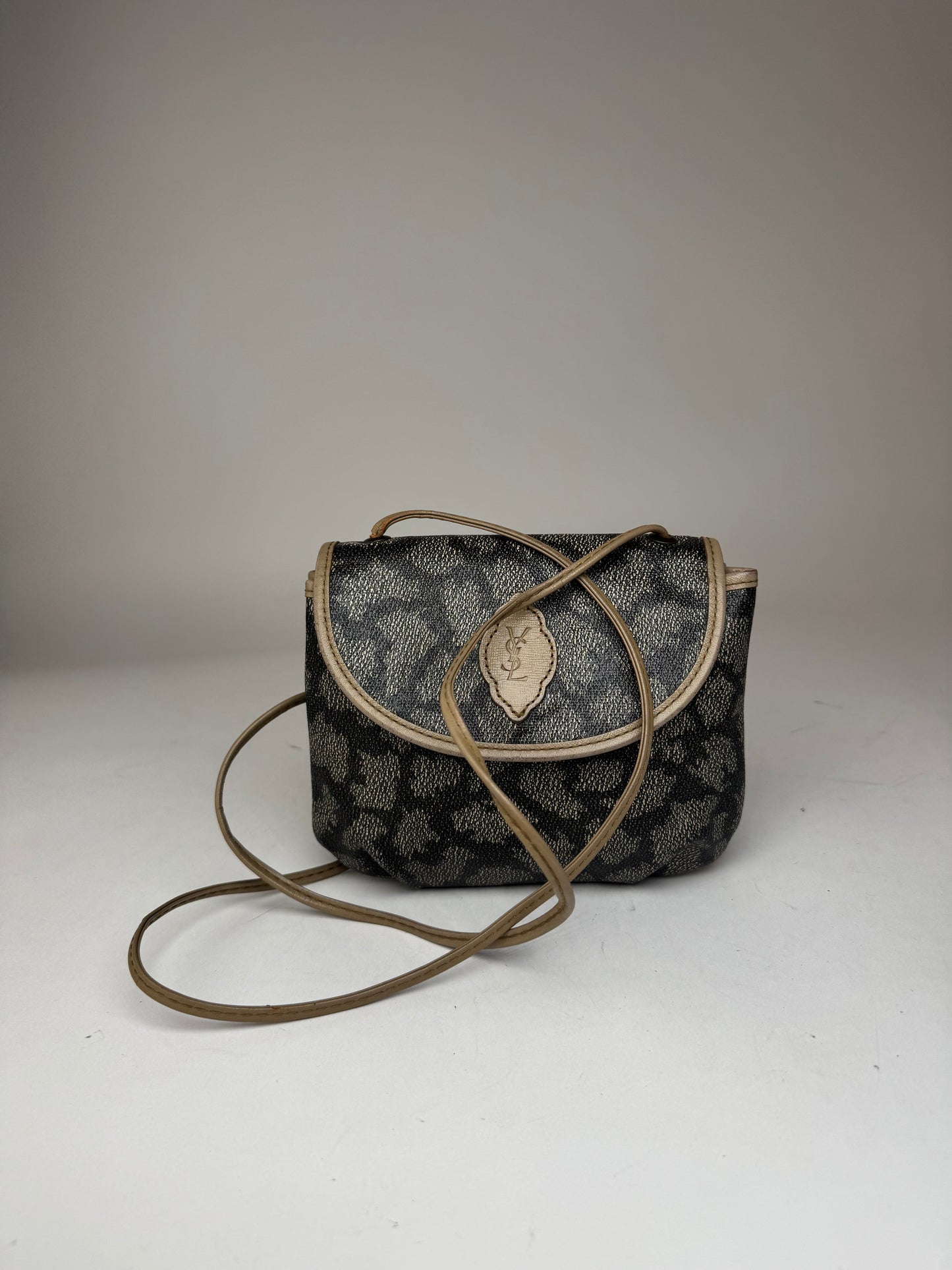 Sac vintage en cuir Yves Saint Laurent gris noir
