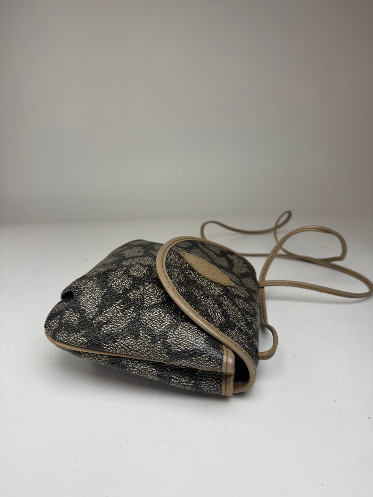 Sac vintage en cuir Yves Saint Laurent gris noir