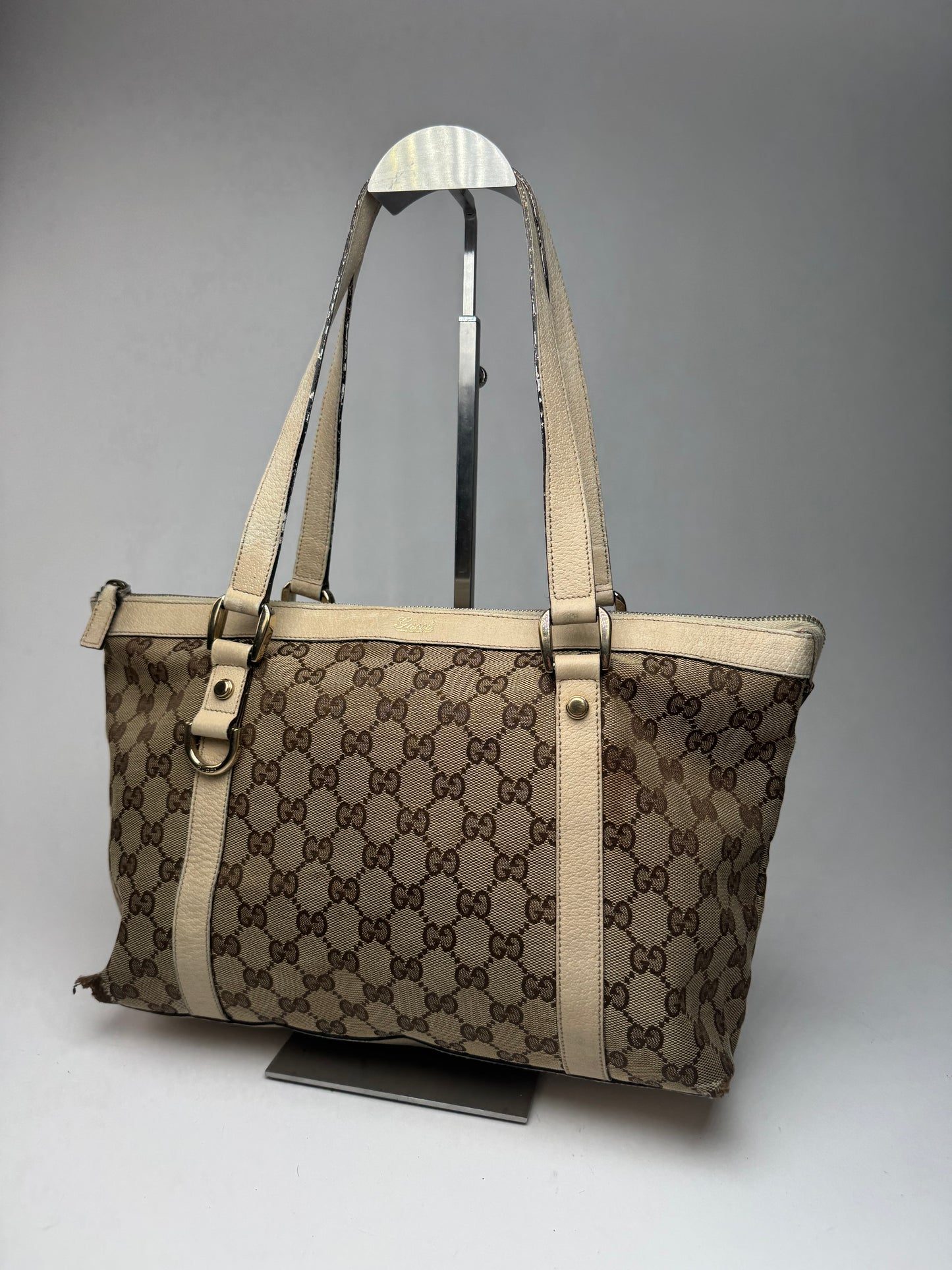 Vintage Gucci Monogram handbag